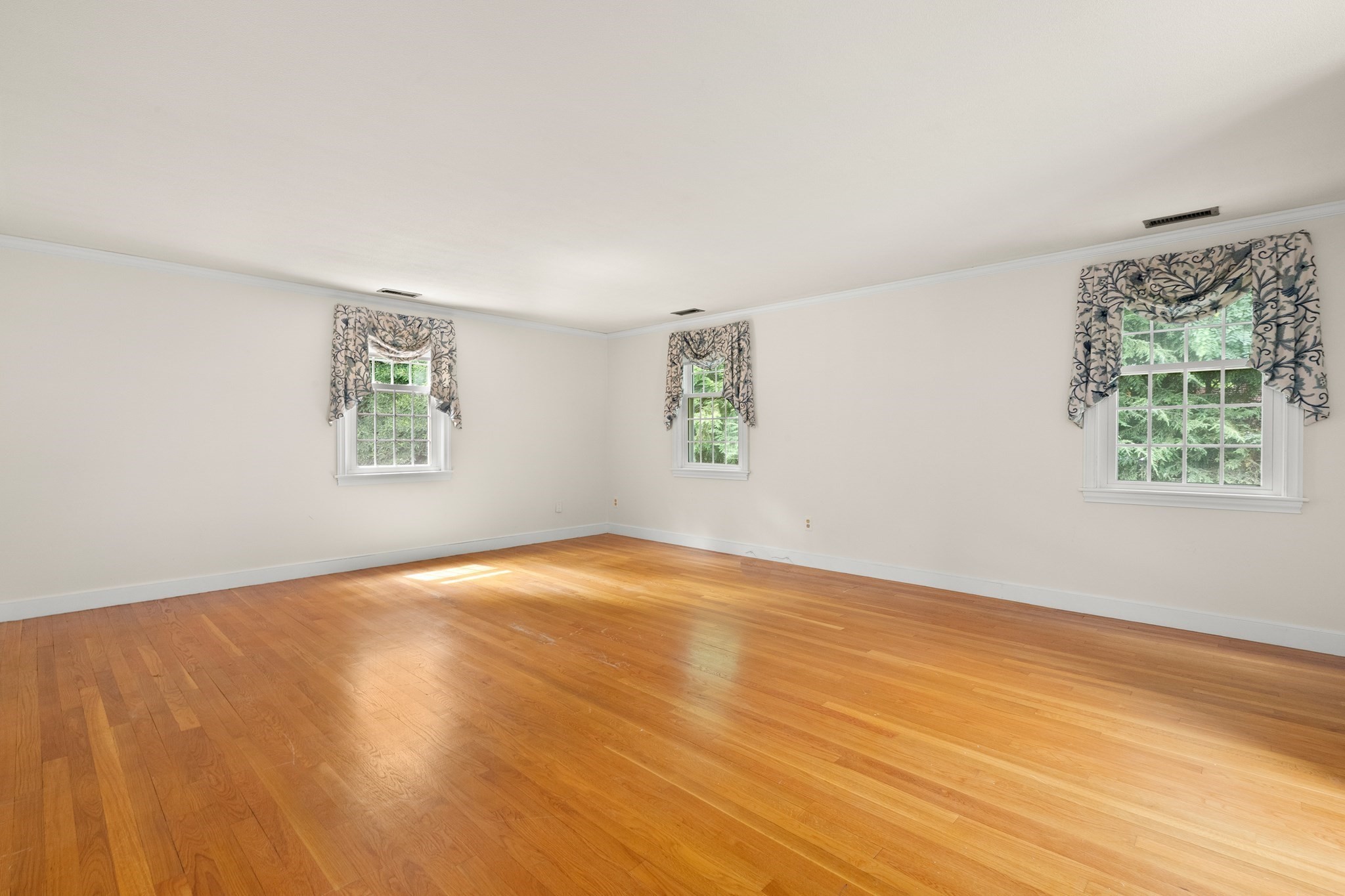 lynnfield - #73415094