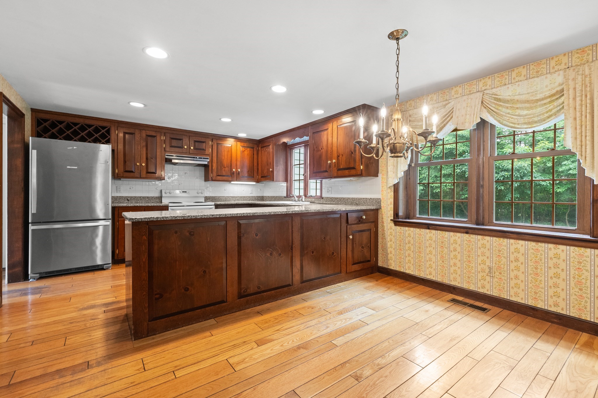 lynnfield - #73415094
