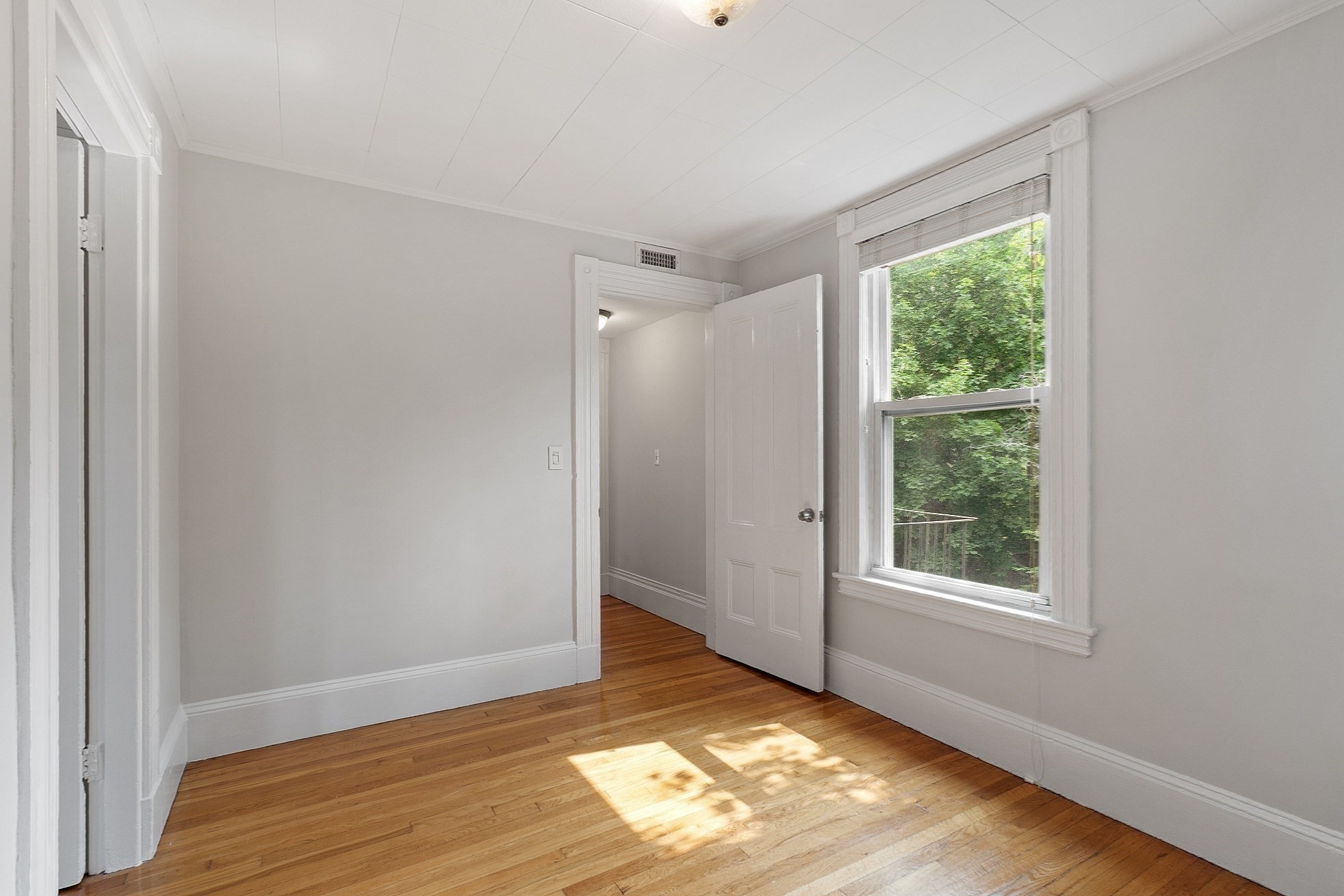 somerville - #73415102