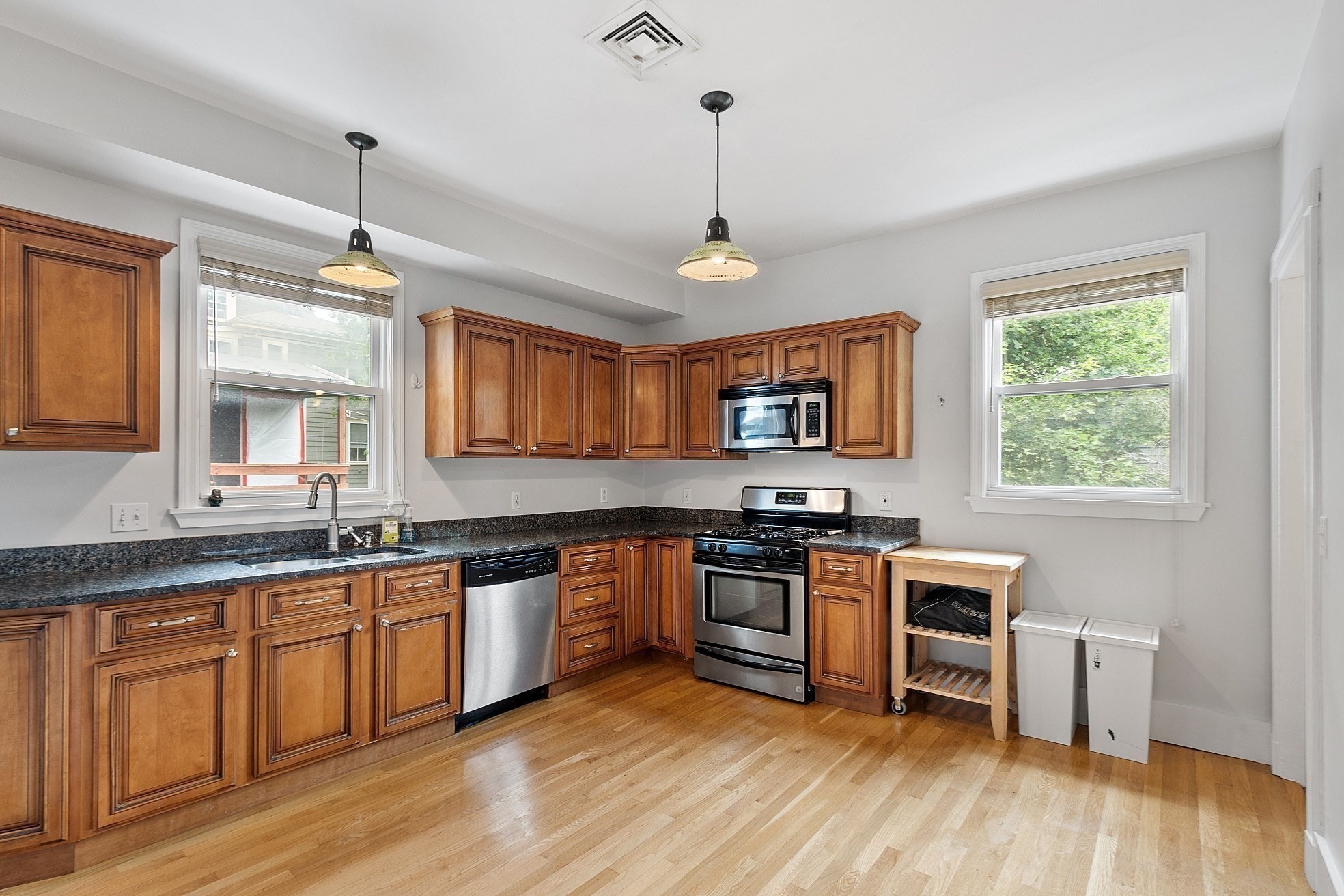 somerville - #73415102