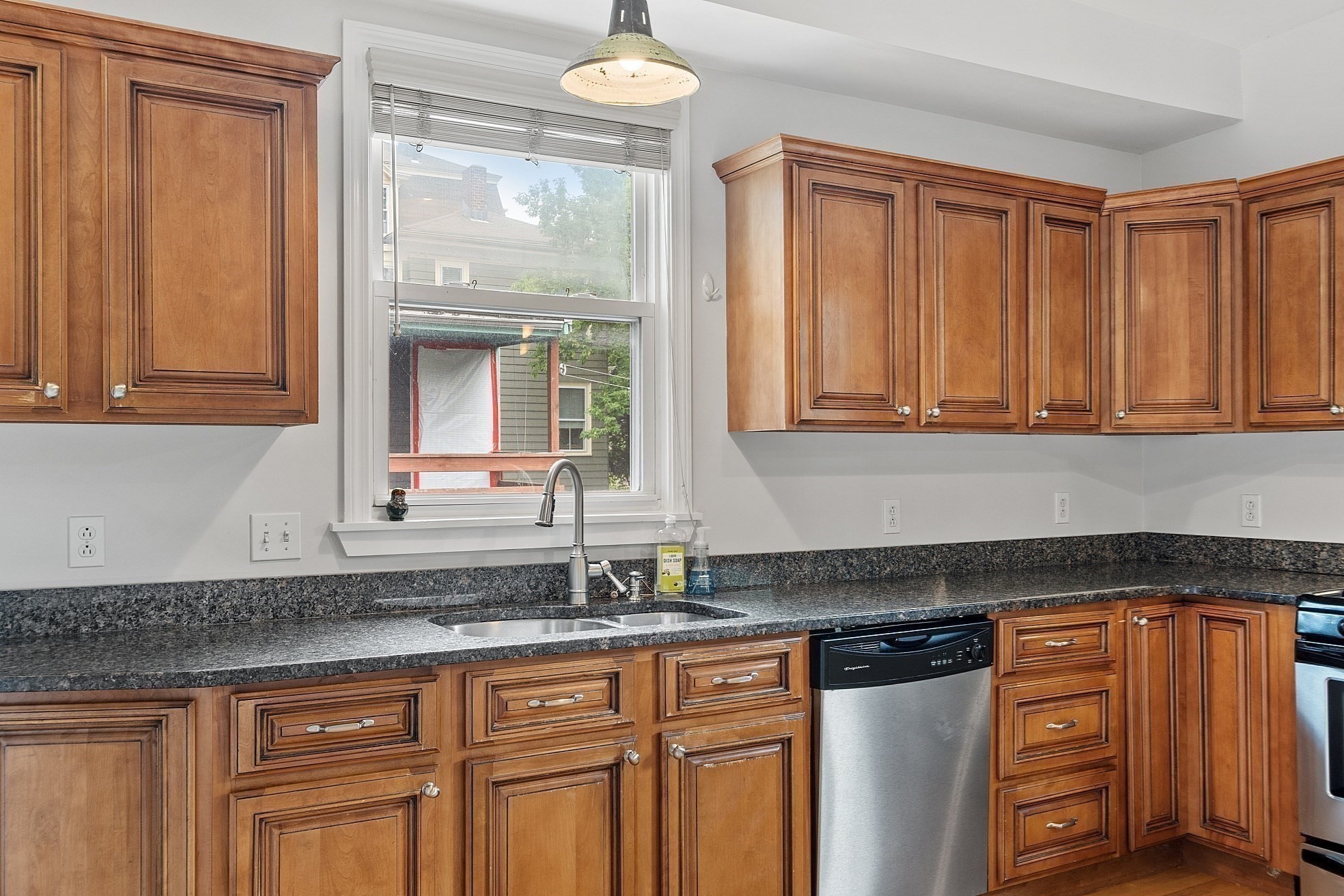 somerville - #73415102
