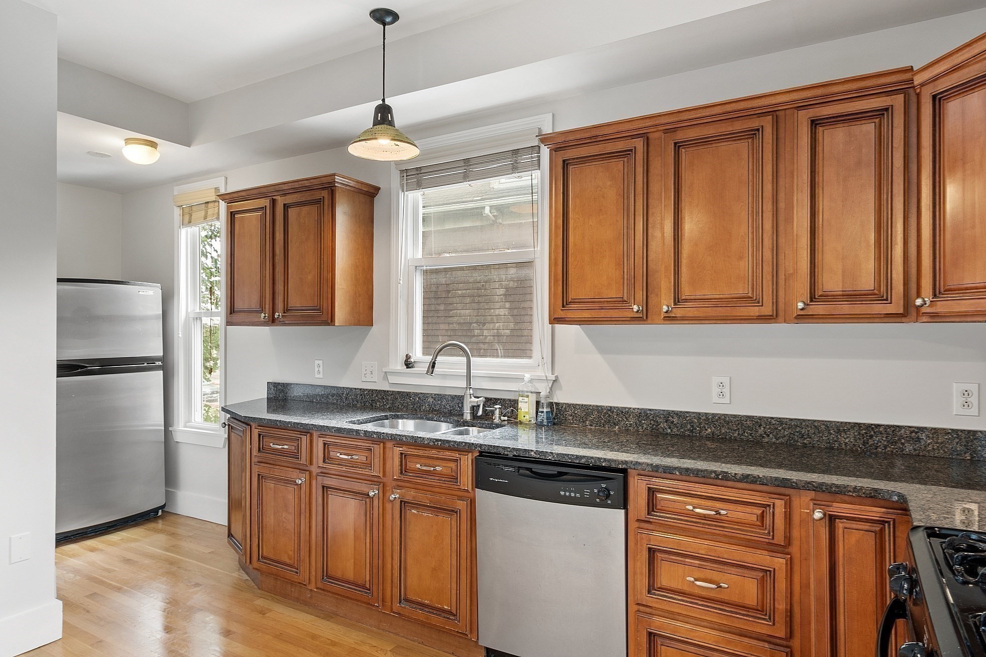 somerville - #73415102