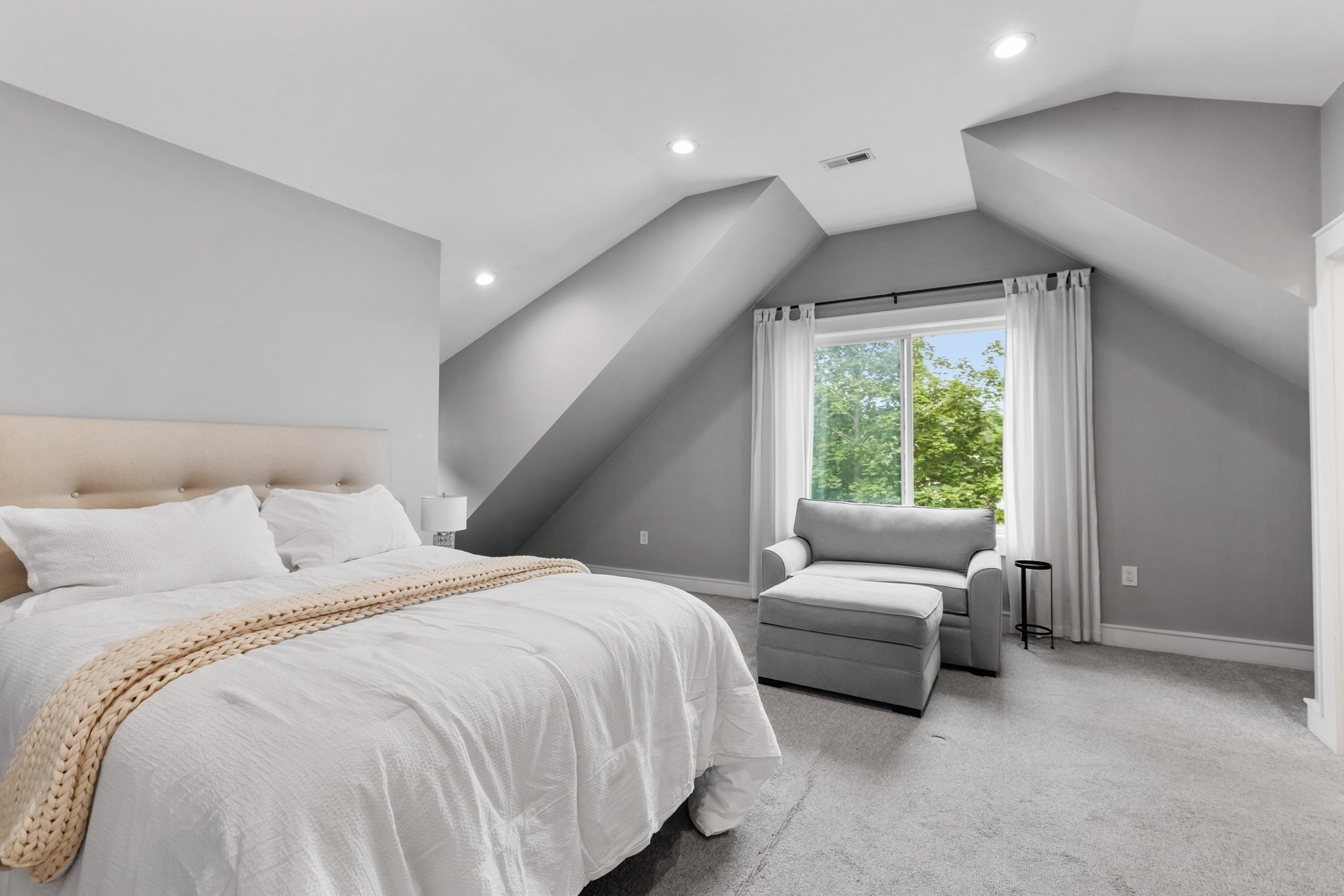 lynnfield - #73415122