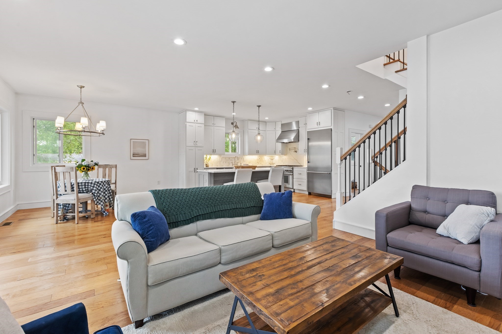 lynnfield - #73415122