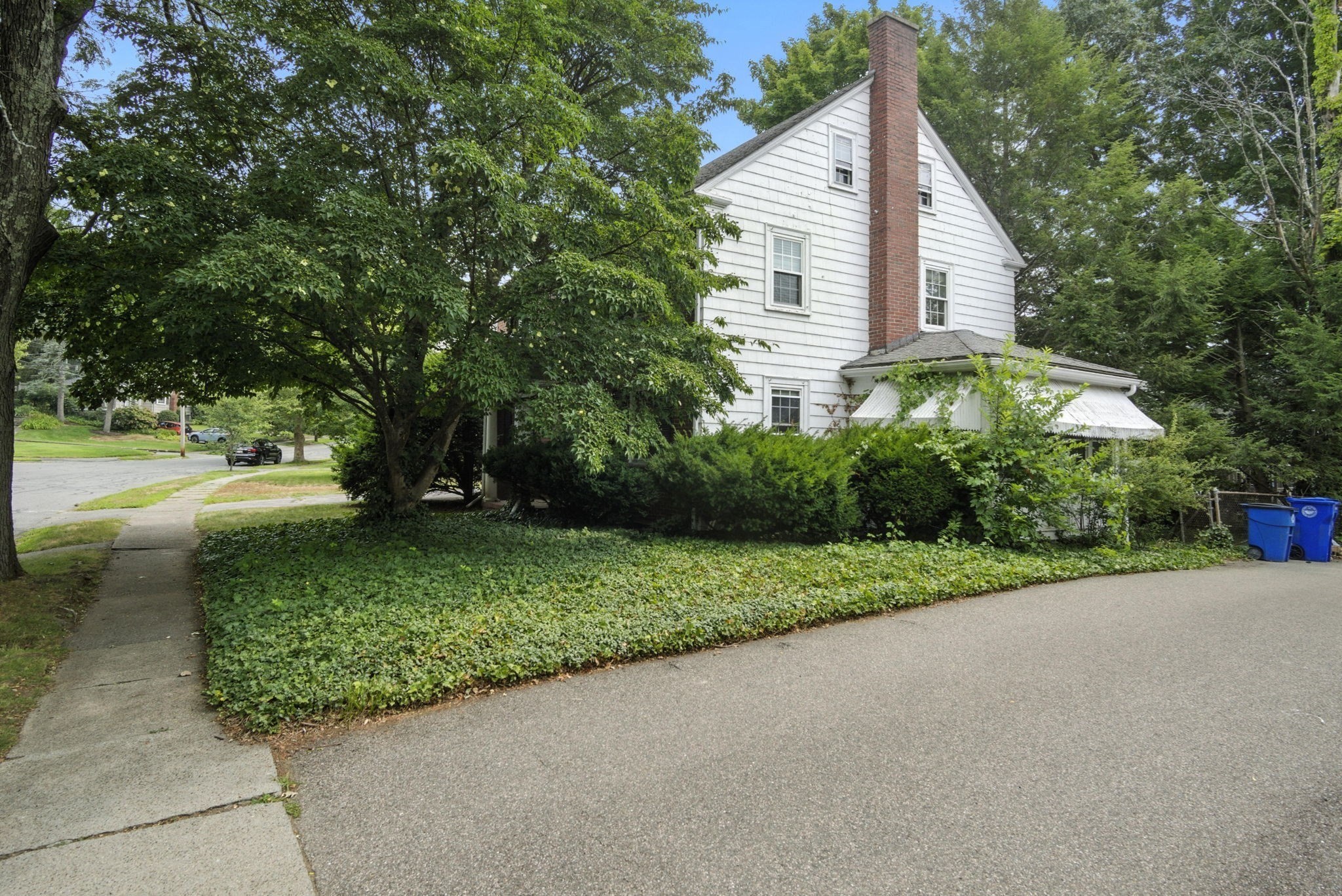 milton - #73415162