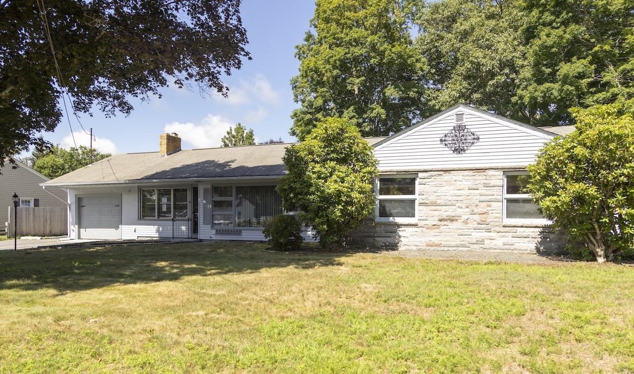 24 Doray Dr, Scituate, RI 02831 - Image 3