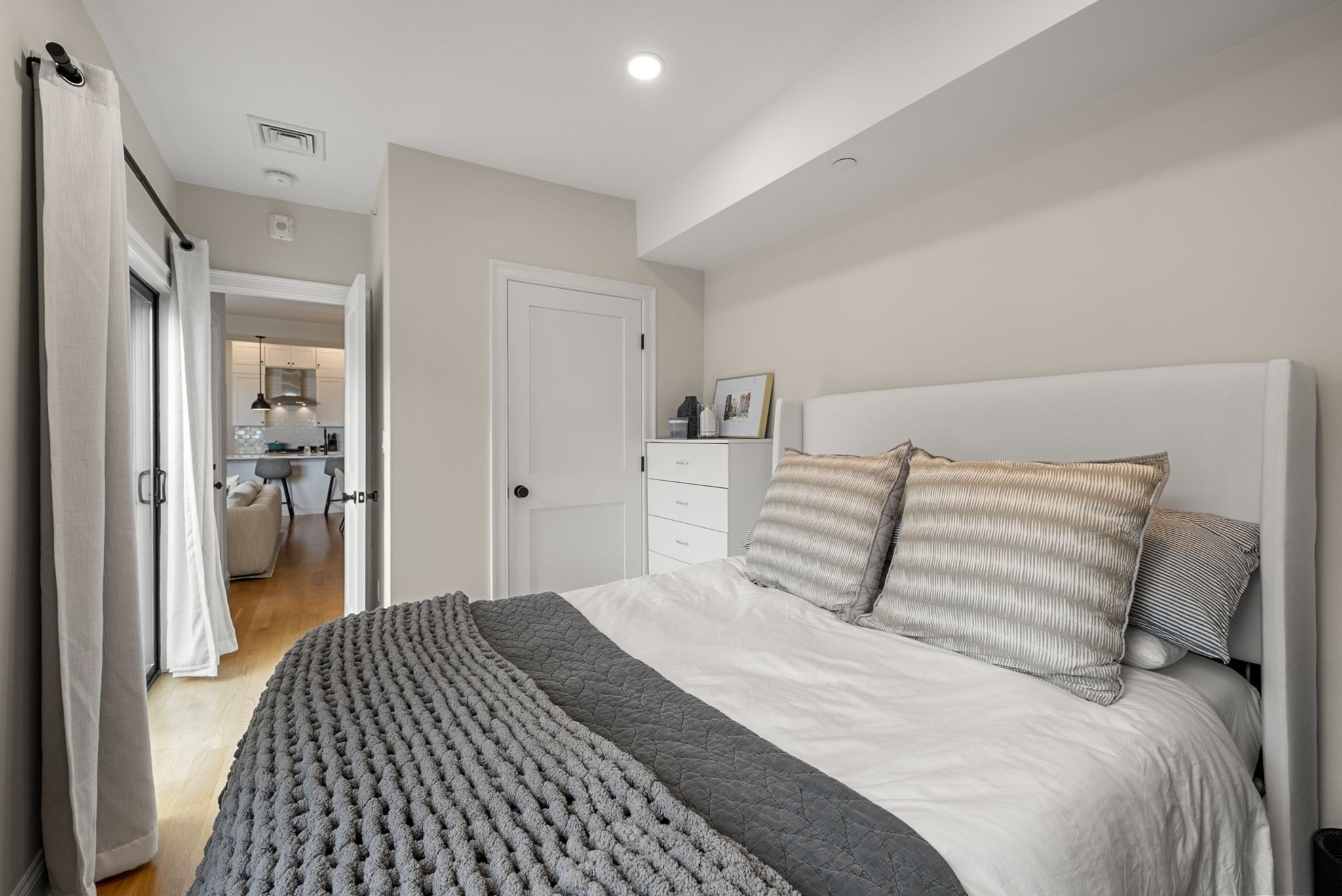 charlestown - #73415204