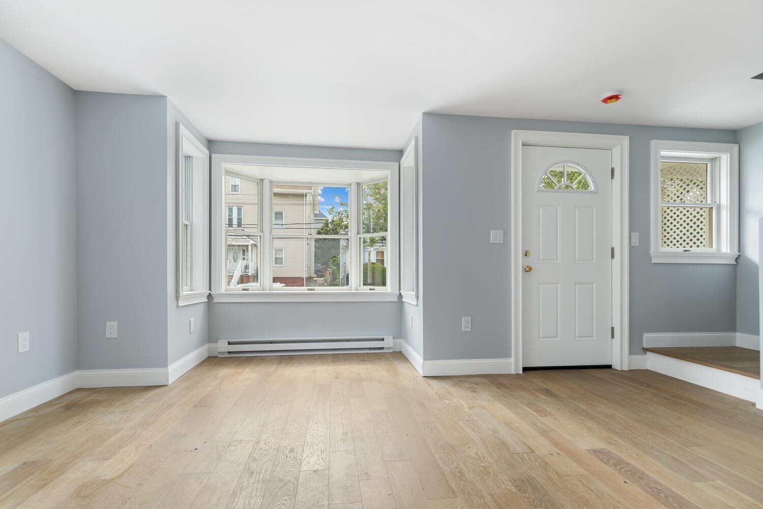 lynn - #73415258