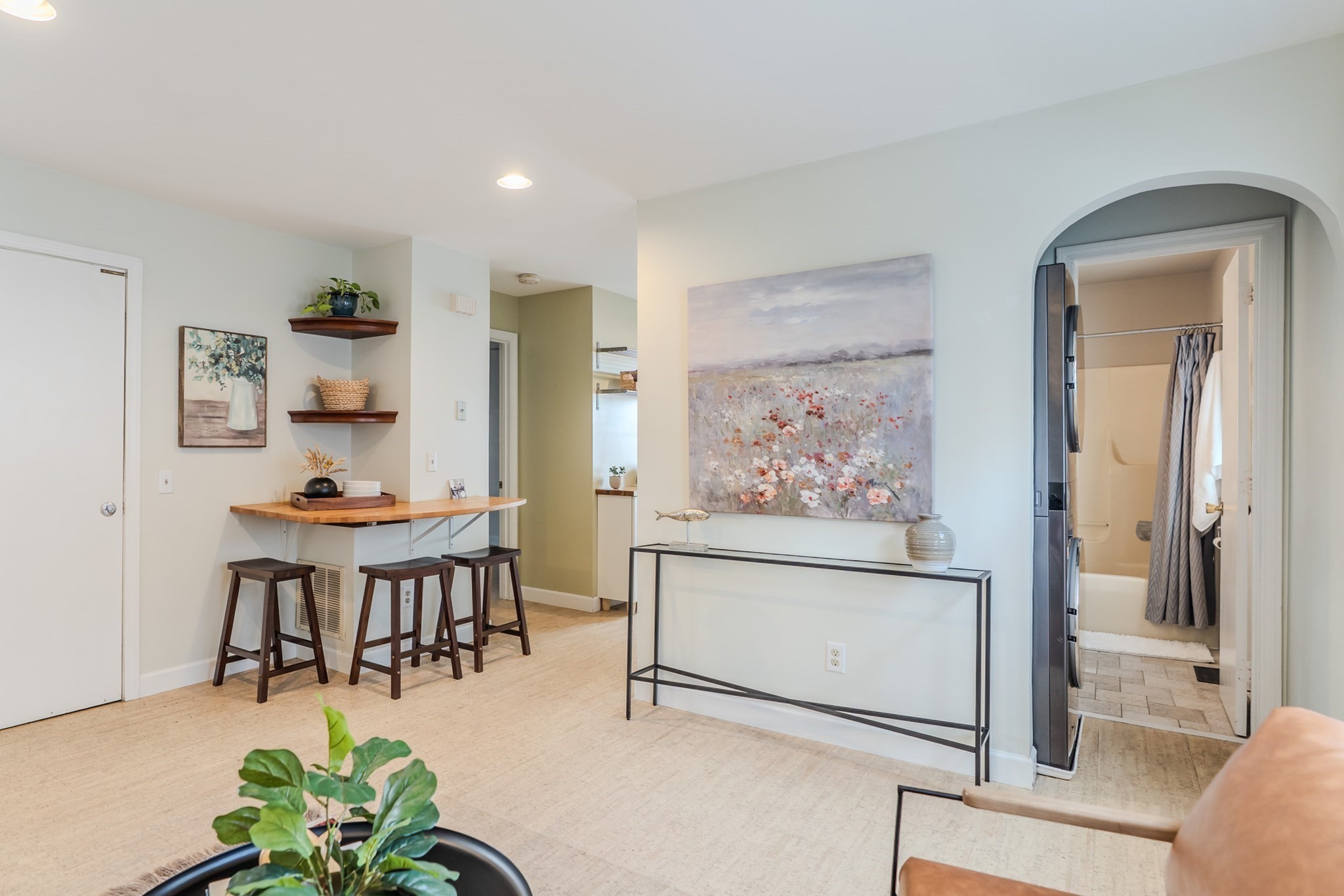 9 Walnut St Unit B, Northampton, MA 01060 - Image 5