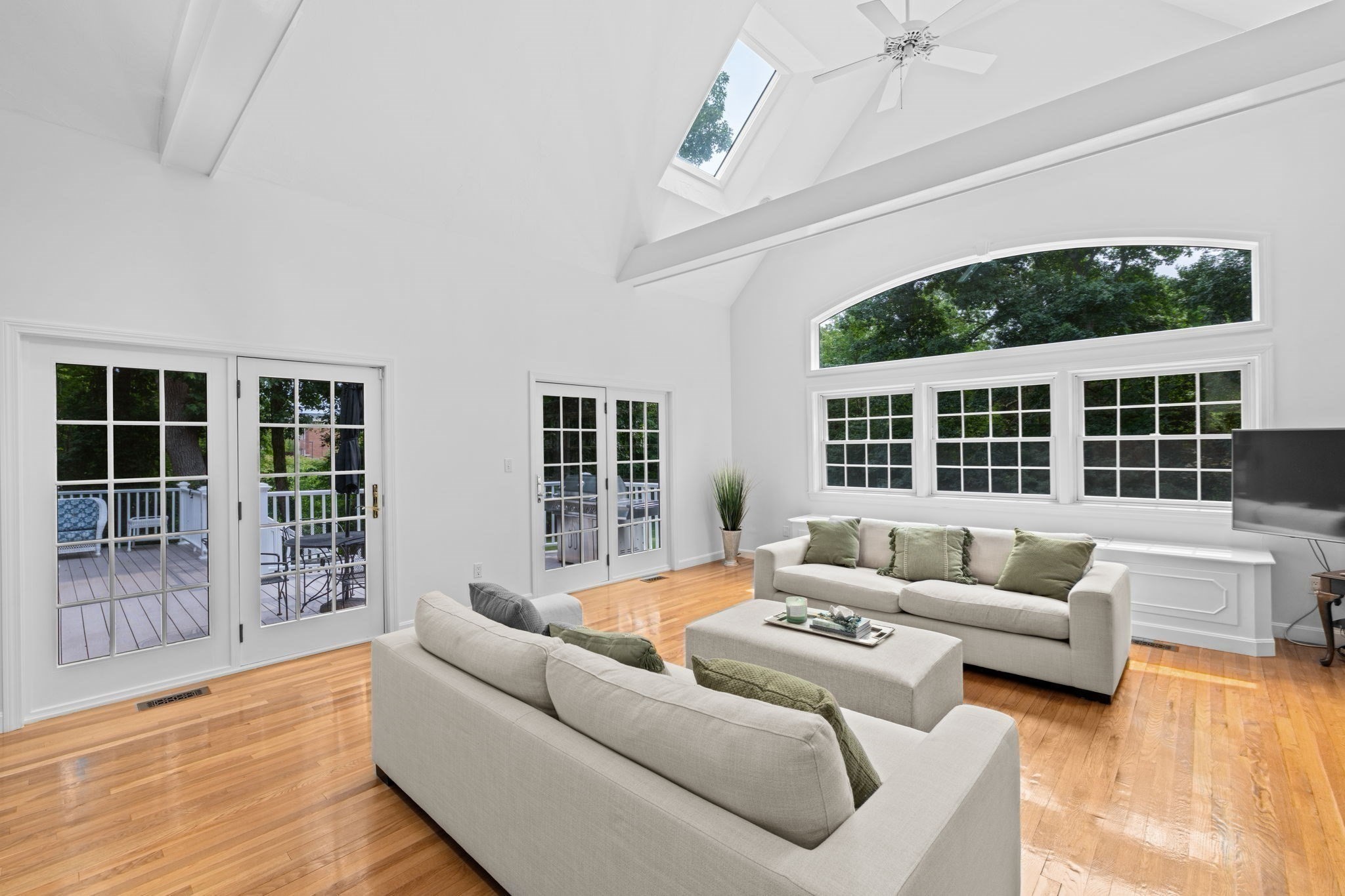 105 East St, Hingham, MA 02043 - Image 2