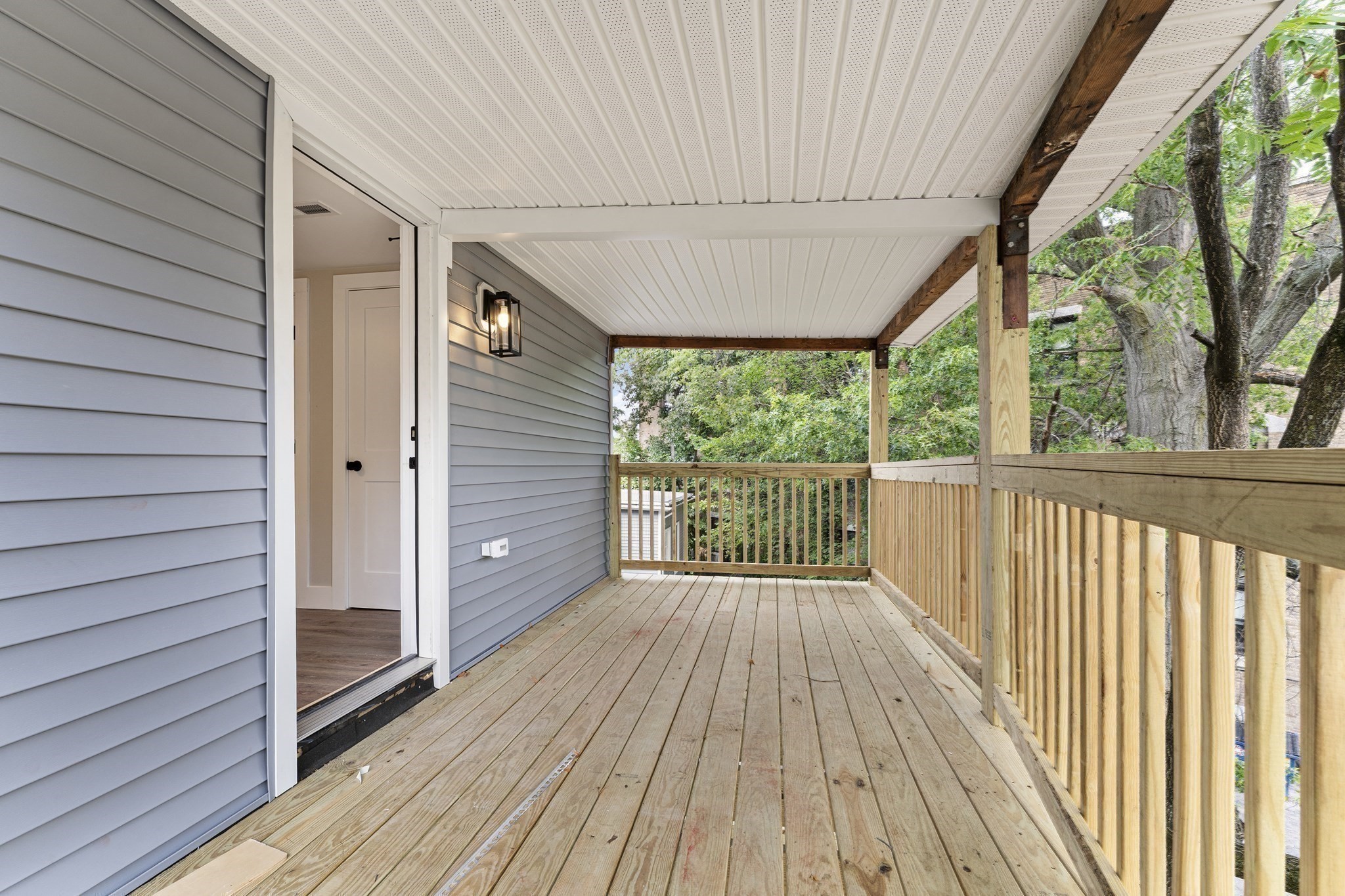 dorchester - #73415334