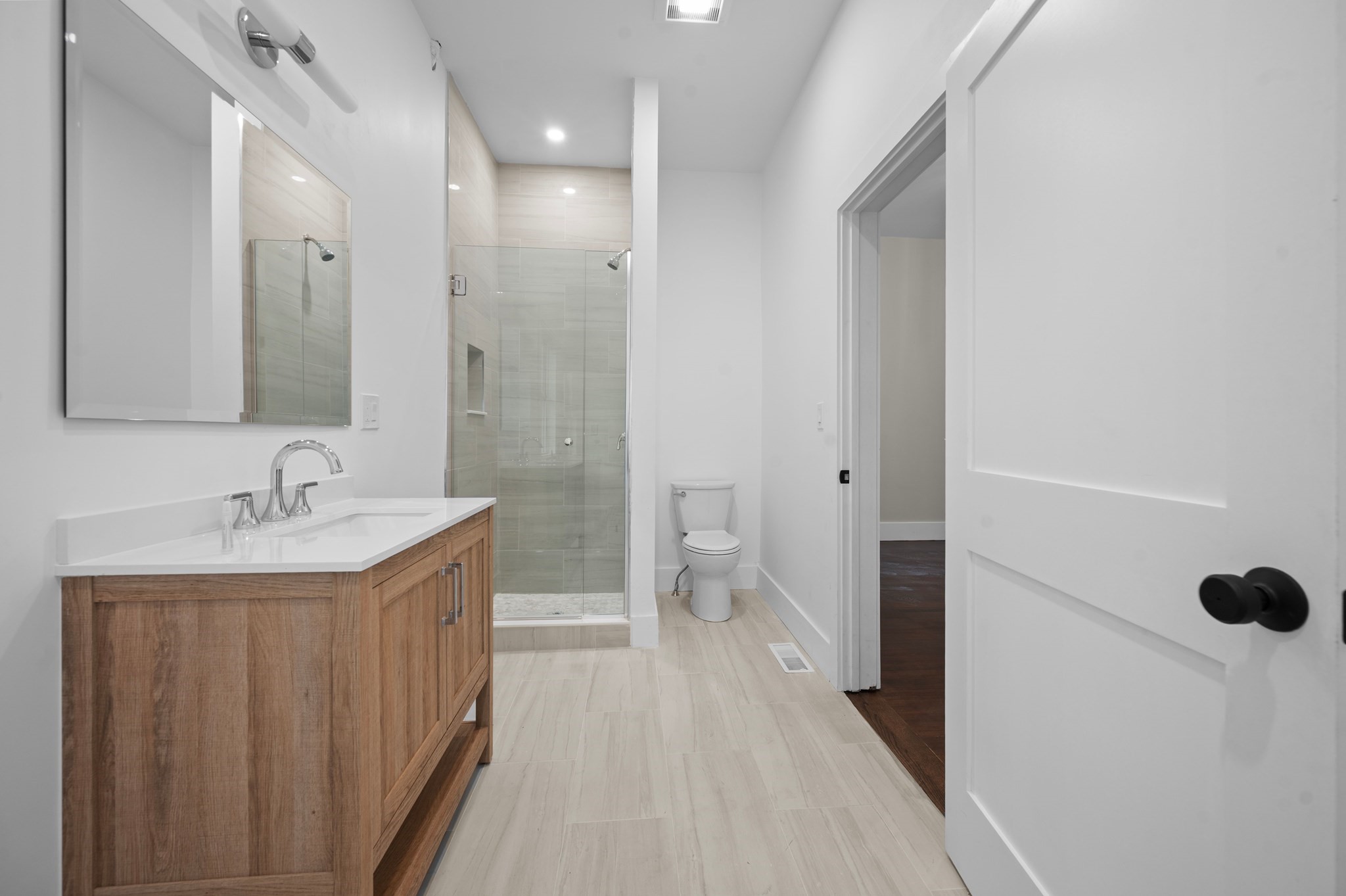 dorchester - #73415334