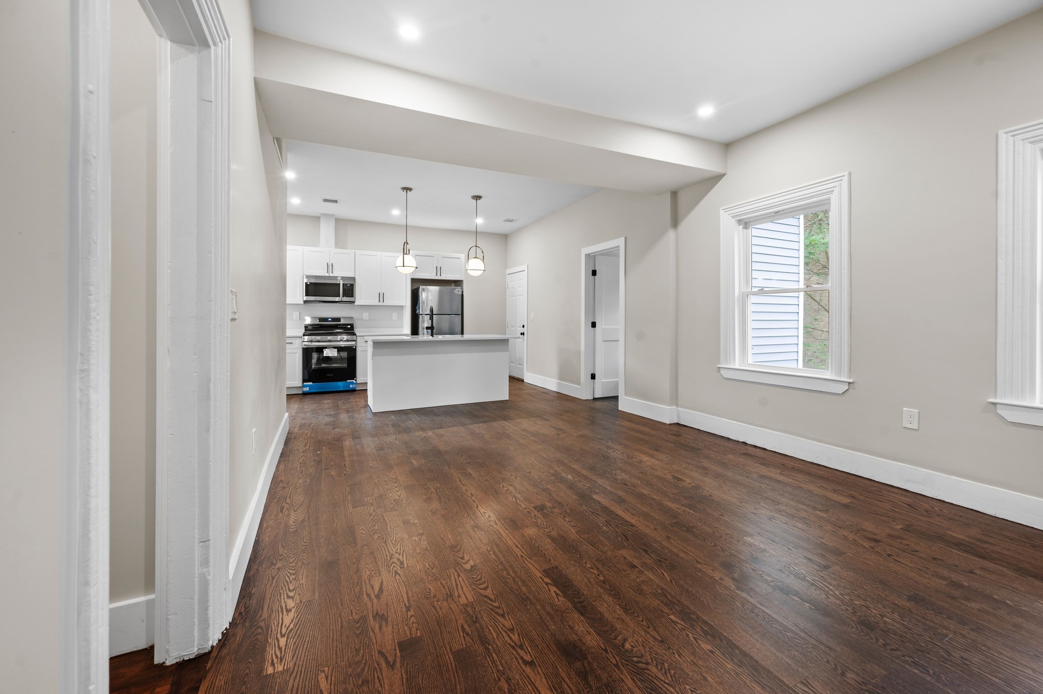 dorchester - #73415334