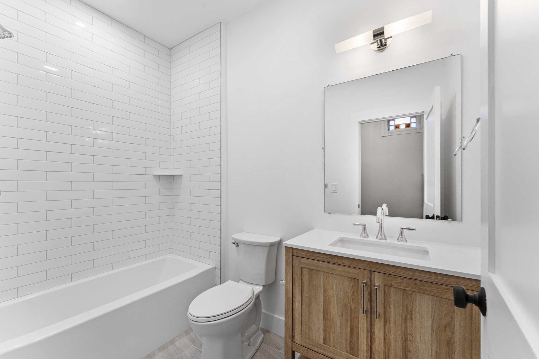 dorchester - #73415334
