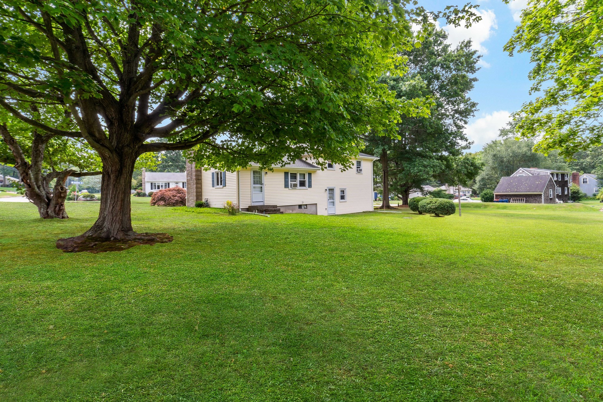 seekonk - #73415336