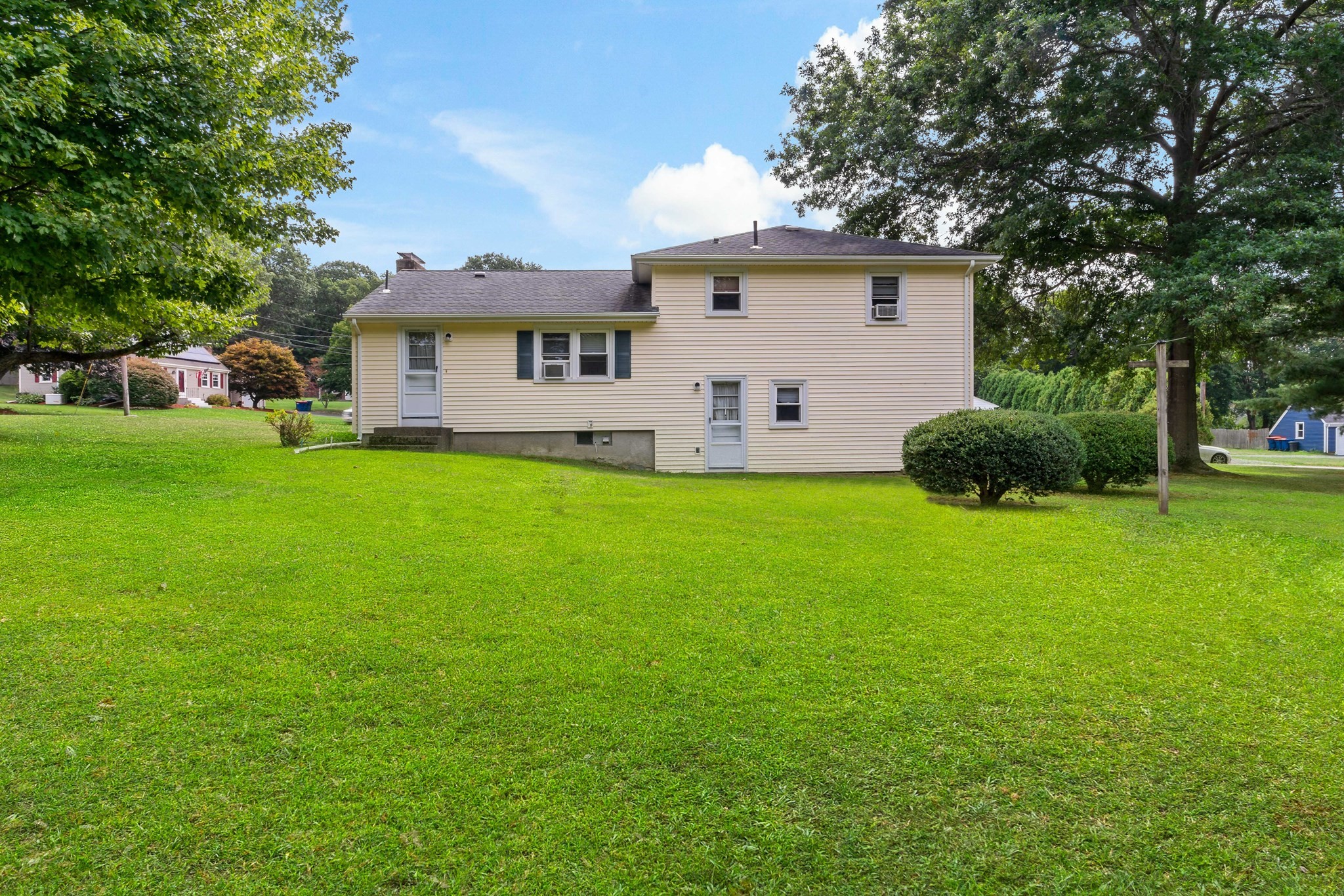 seekonk - #73415336