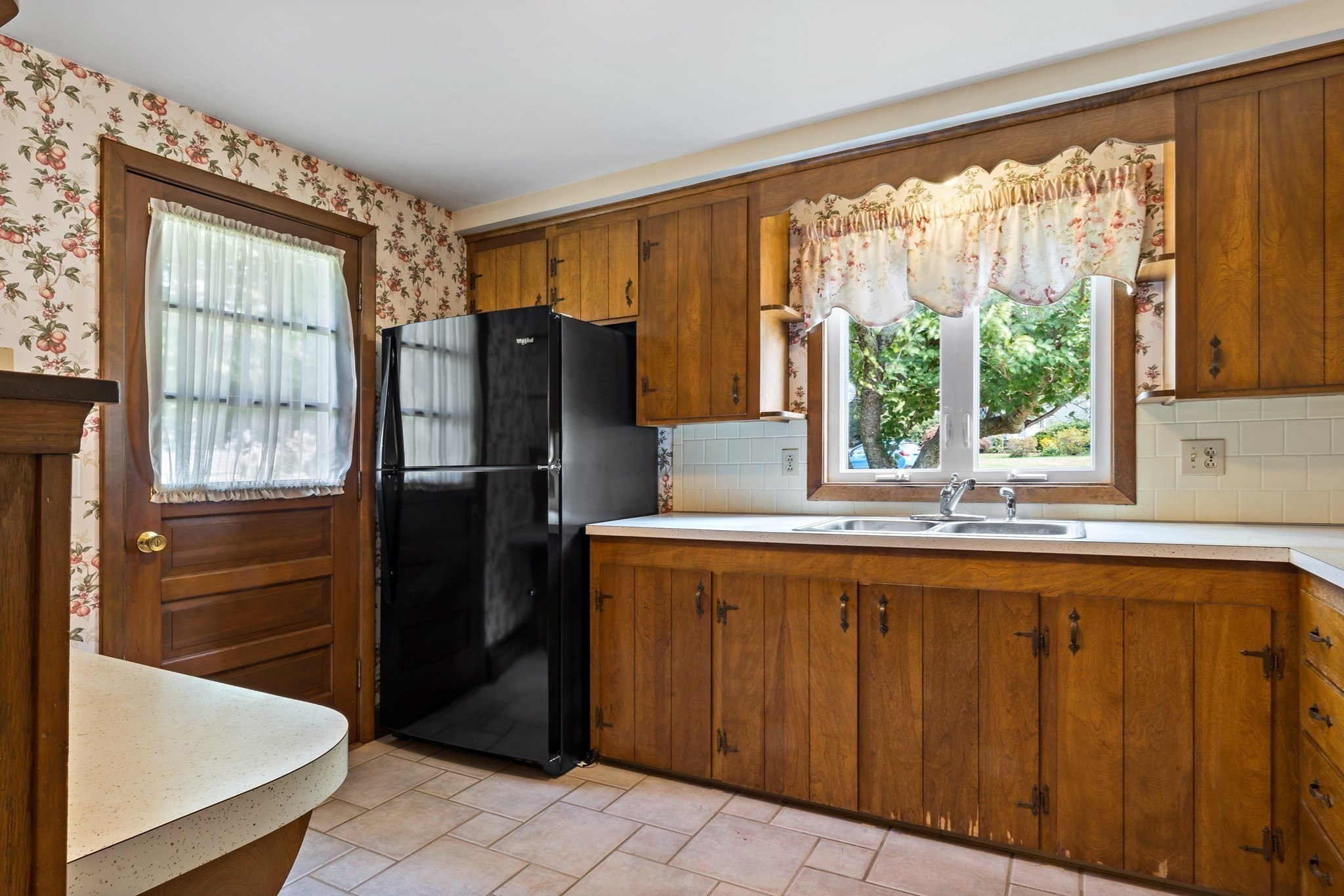 seekonk - #73415336