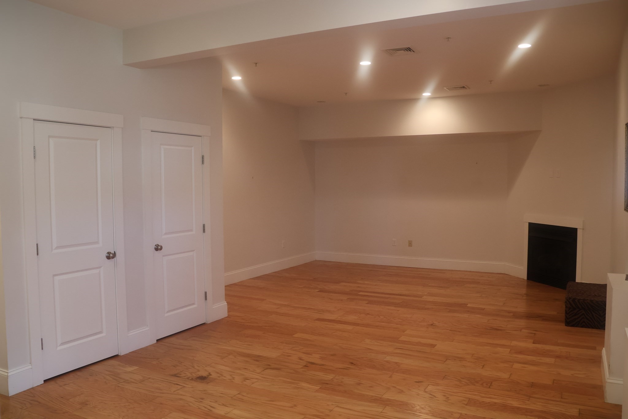 pembroke - #73415378