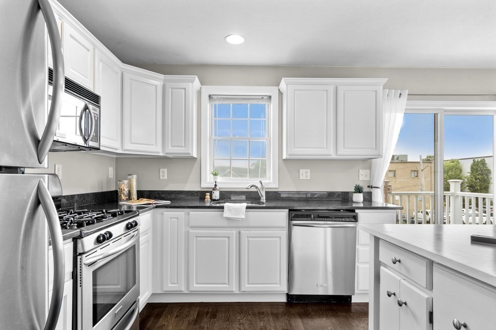 dorchester - #73415403