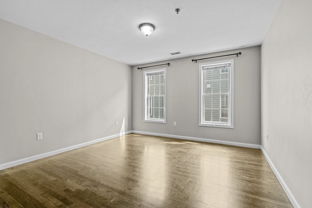 dorchester - #73415403