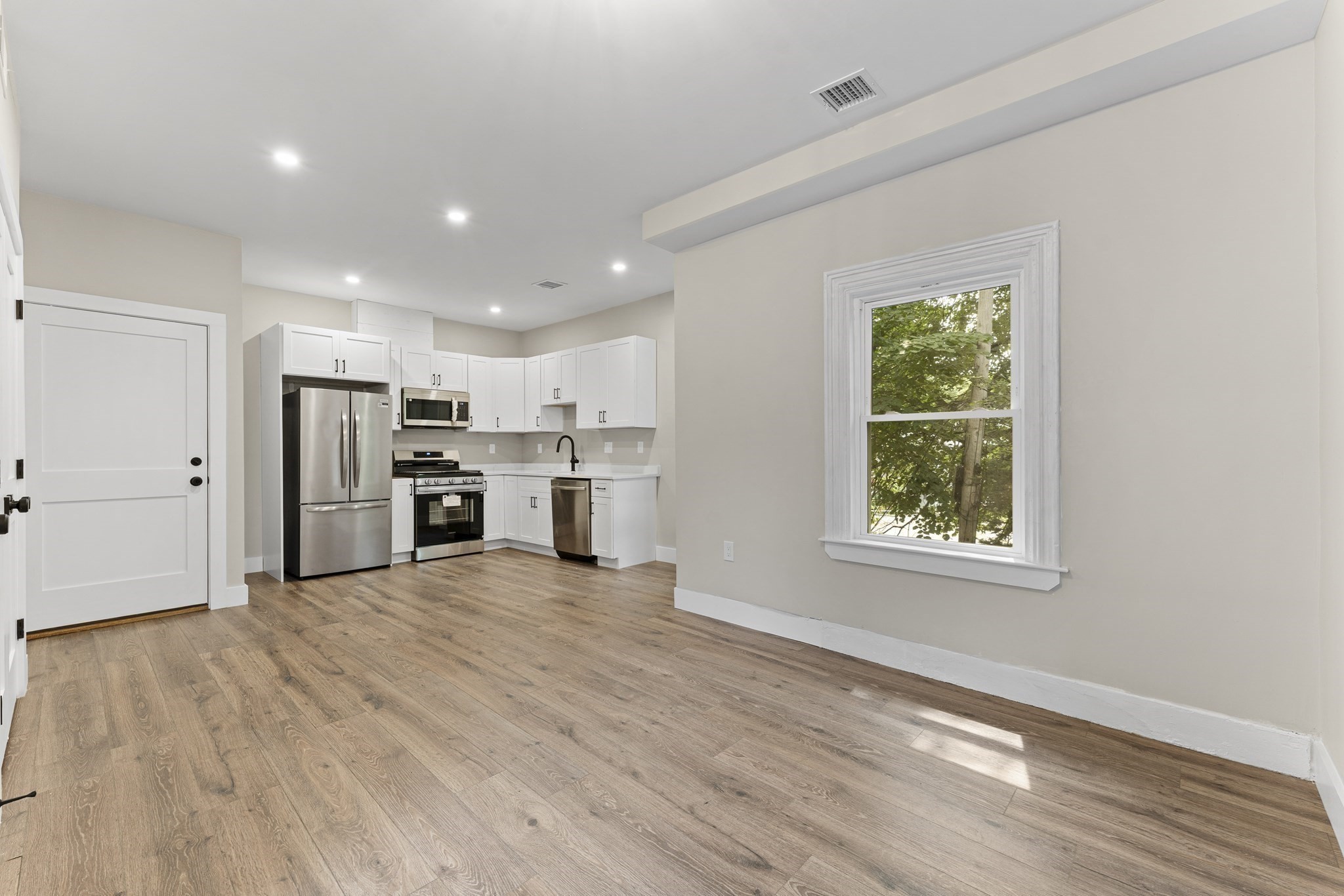 dorchester - #73415460