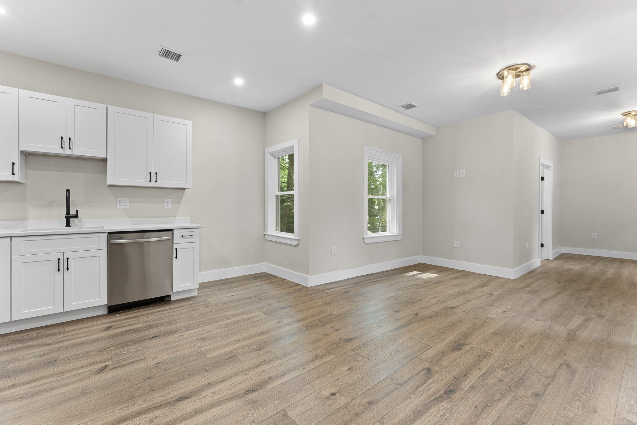 dorchester - #73415460