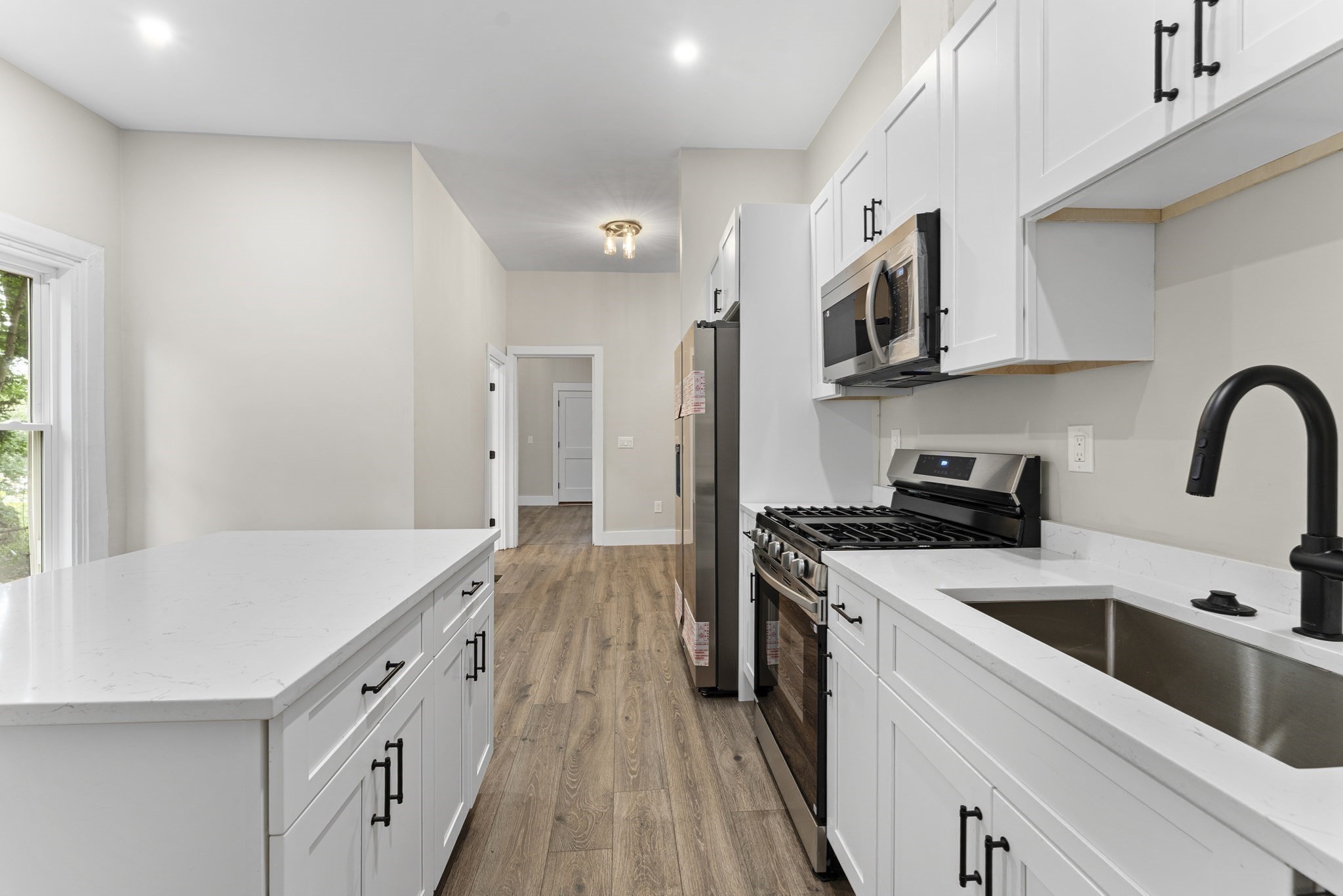 dorchester - #73415460