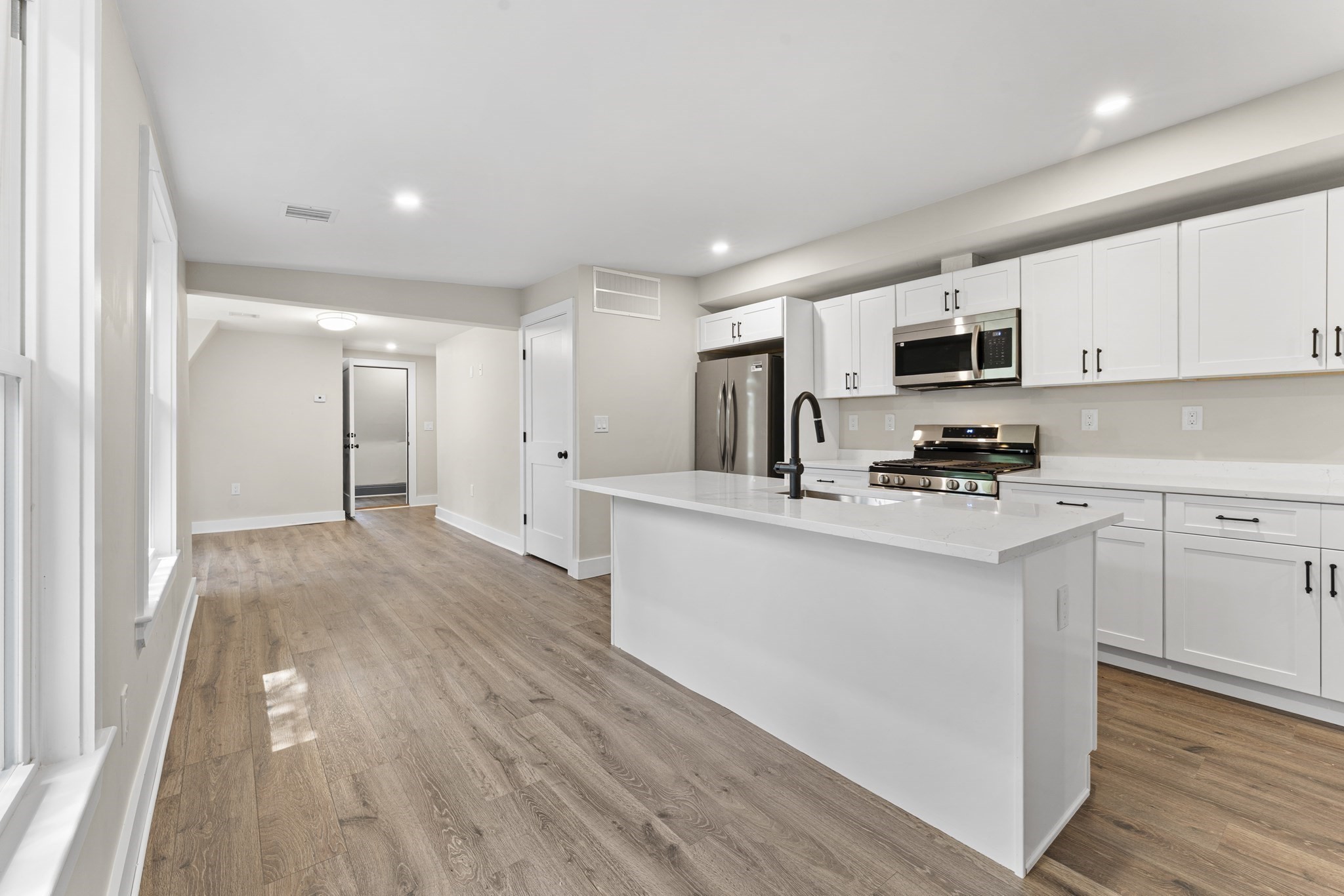 dorchester - #73415460