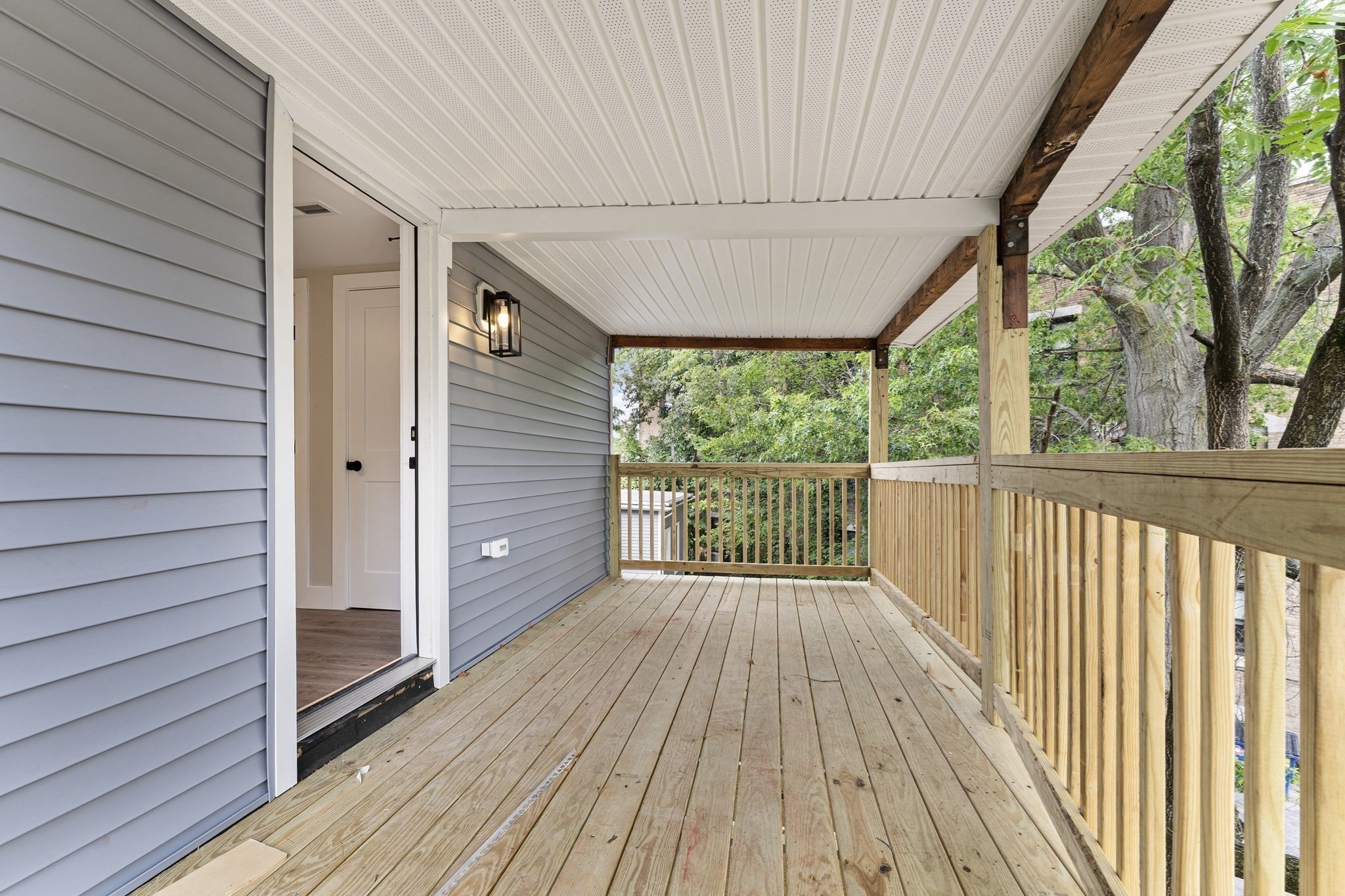 dorchester - #73415460