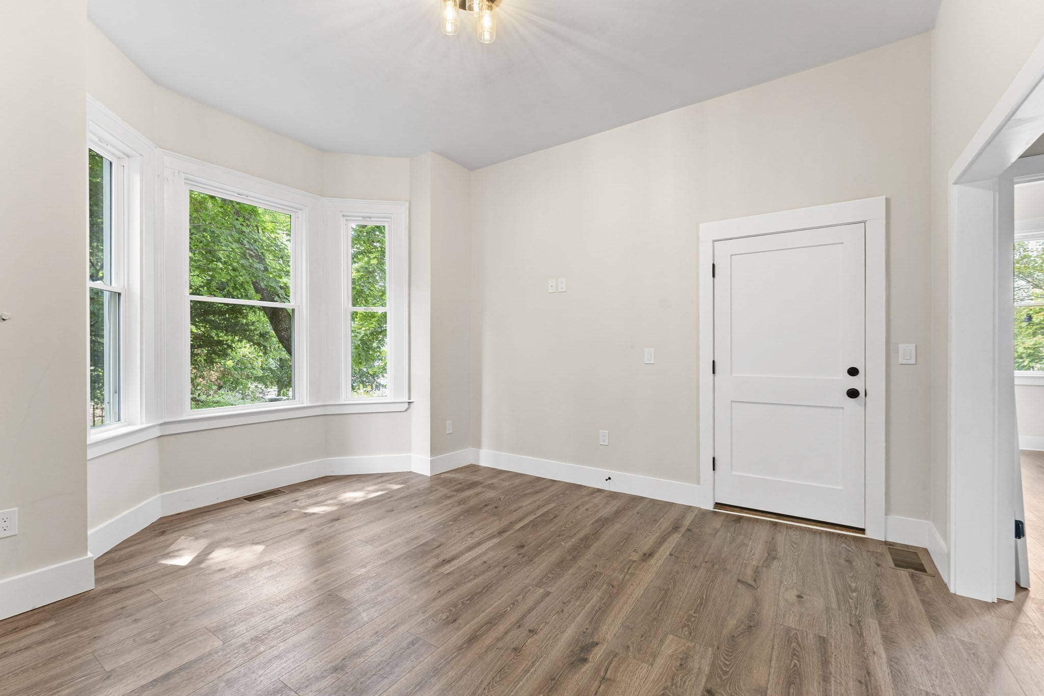 dorchester - #73415460