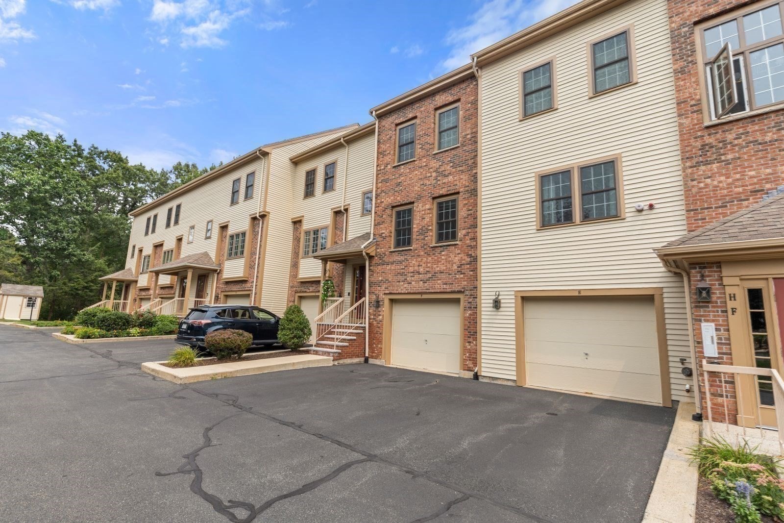 canton - #73415468