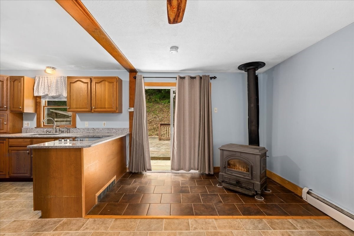 61 Elmwood St, Auburn, MA 01501 - Image 10