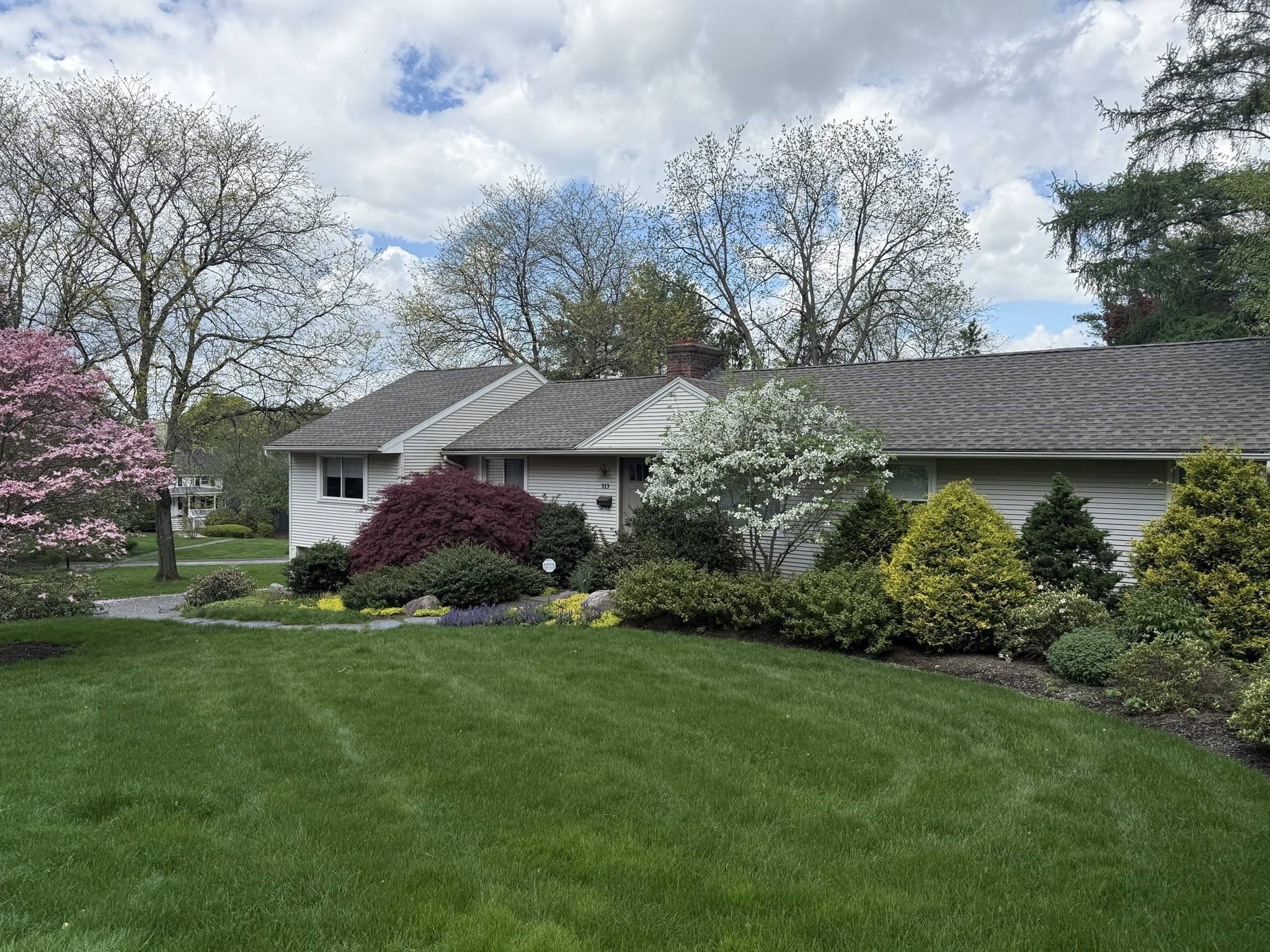 313 Amity St, Amherst, MA 01002