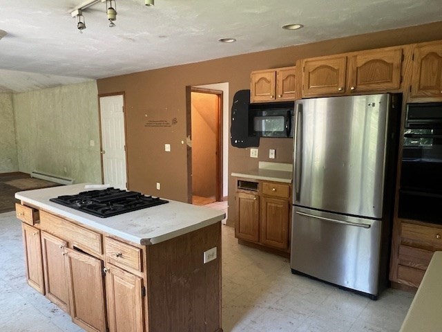 12 Walden Ct, Leominster, MA 01453 - Image 2