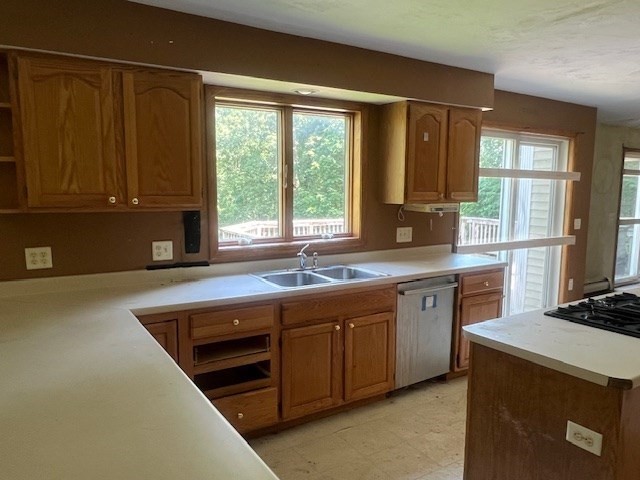 12 Walden Ct, Leominster, MA 01453 - Image 6