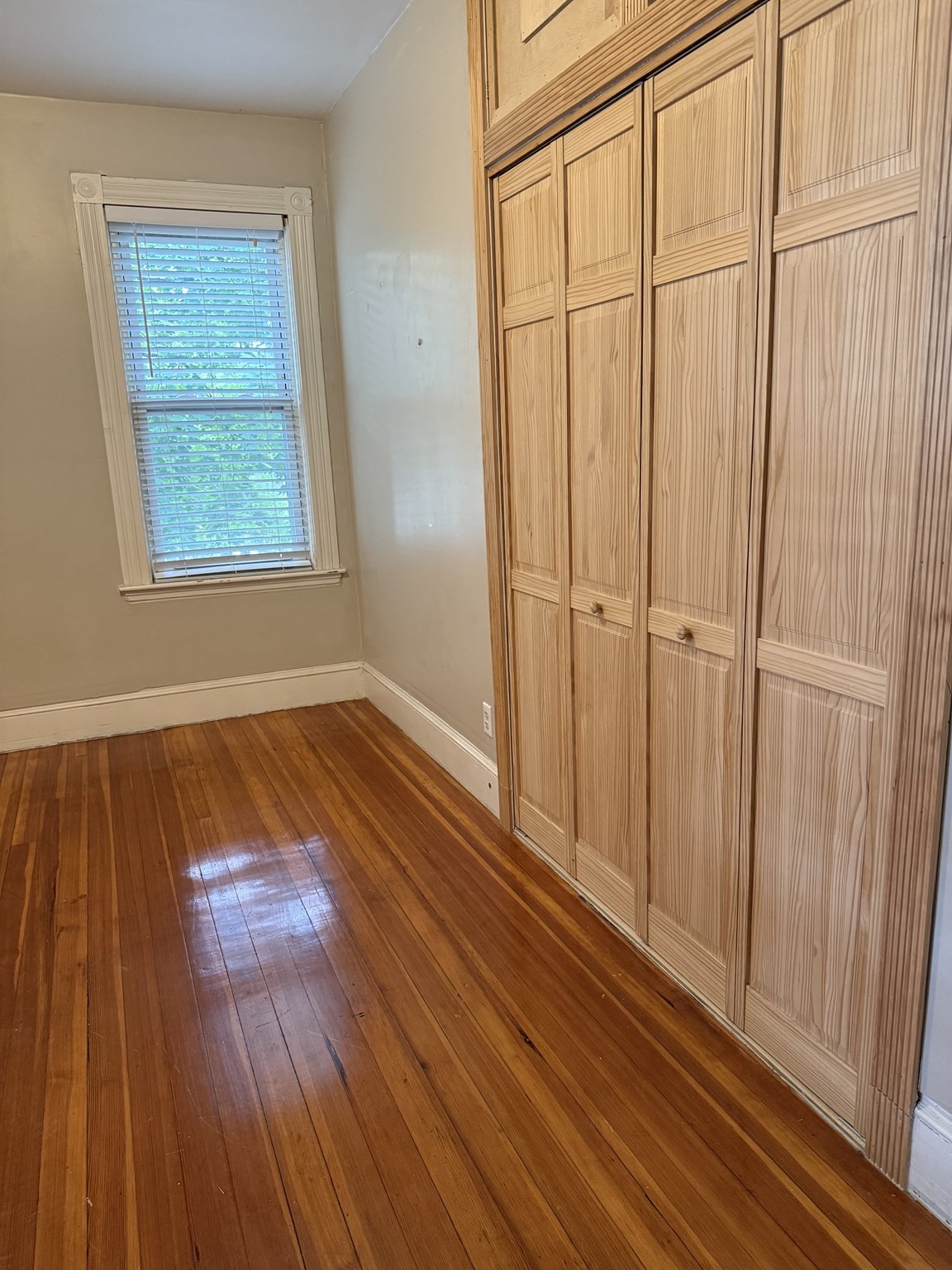 dorchester - #73415634