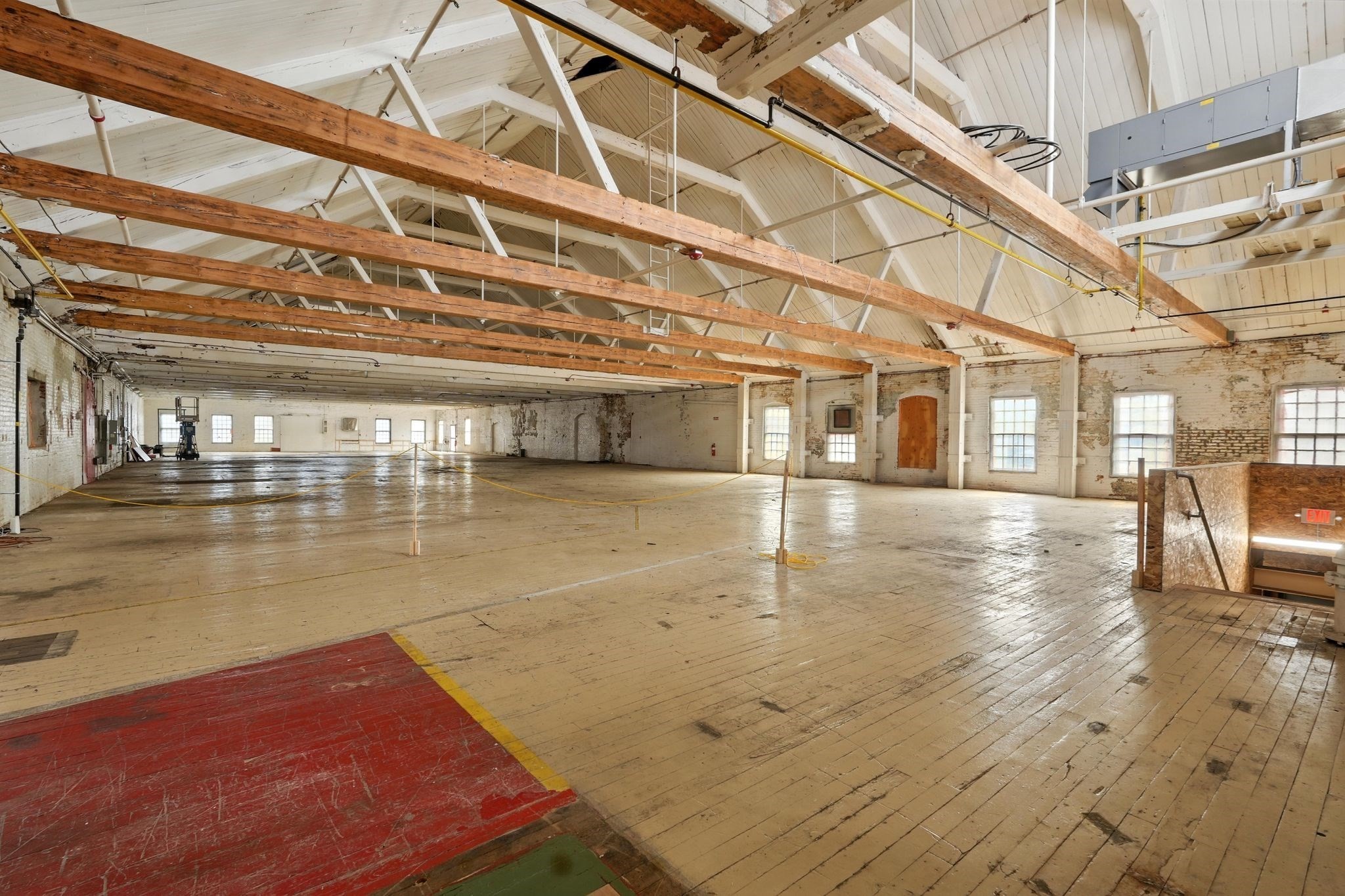 81 Sargeant St, Holyoke, MA 01040 - Image 16