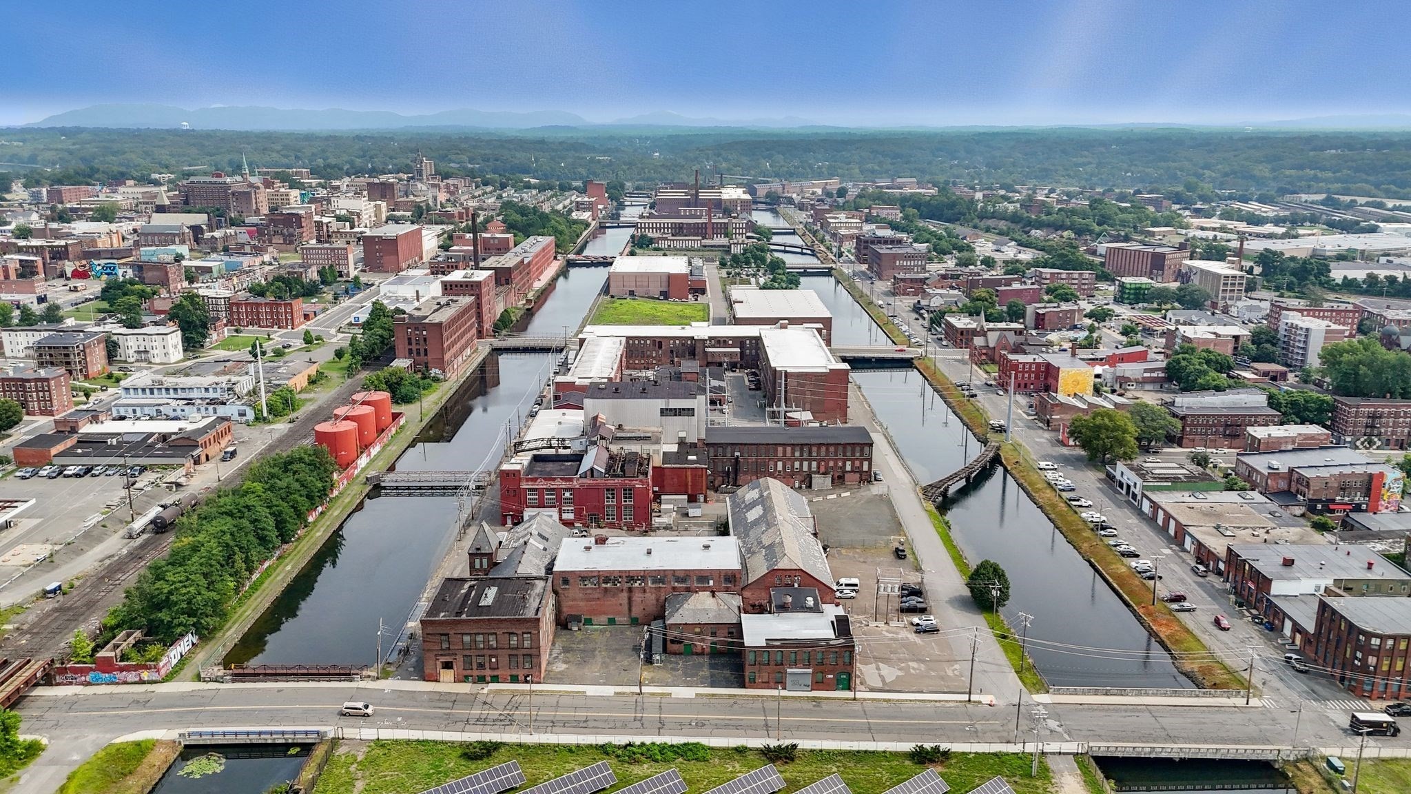 81 Sargeant St, Holyoke, MA 01040 - Image 3