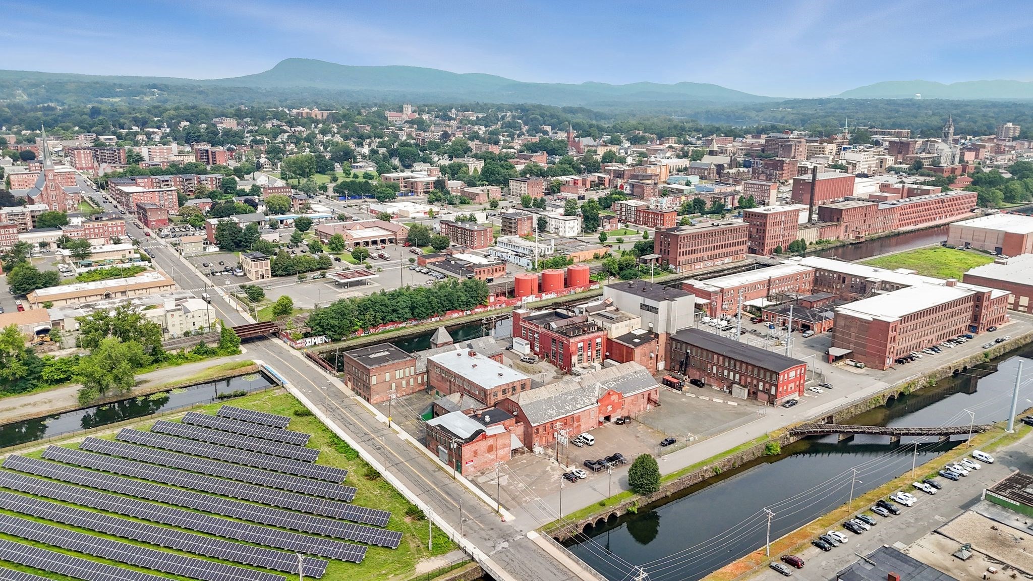 81 Sargeant St, Holyoke, MA 01040 - Image 29