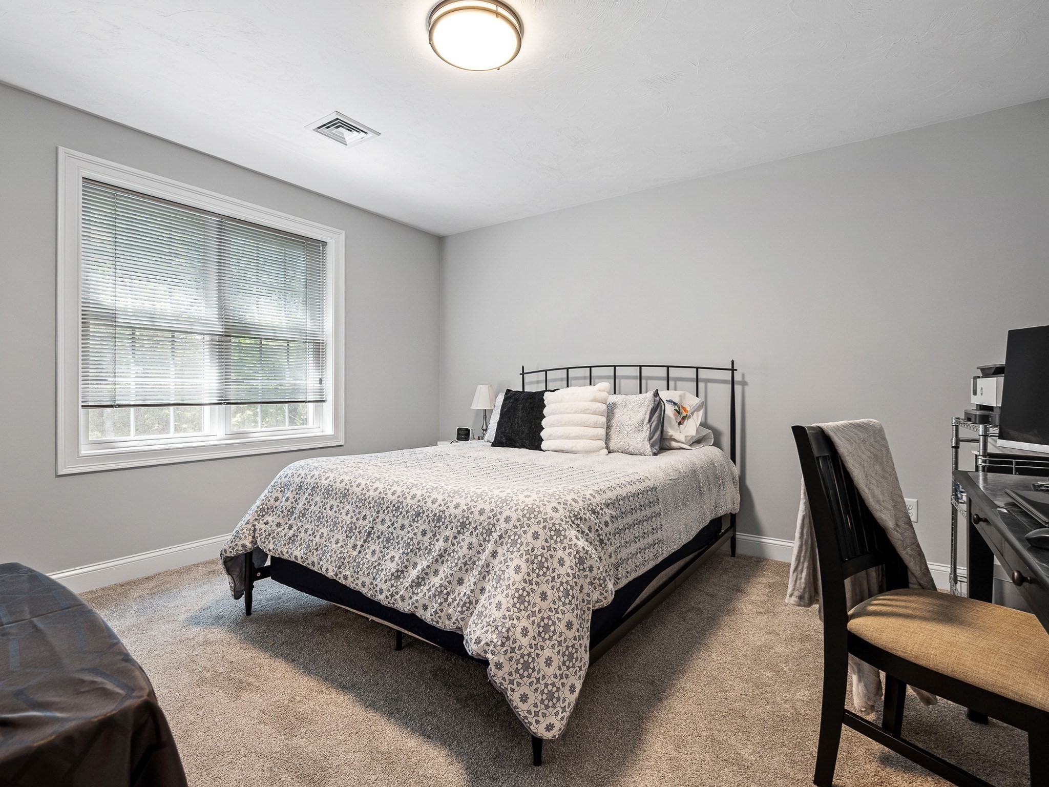 85 East St, Uxbridge, MA 01569 - Image 31