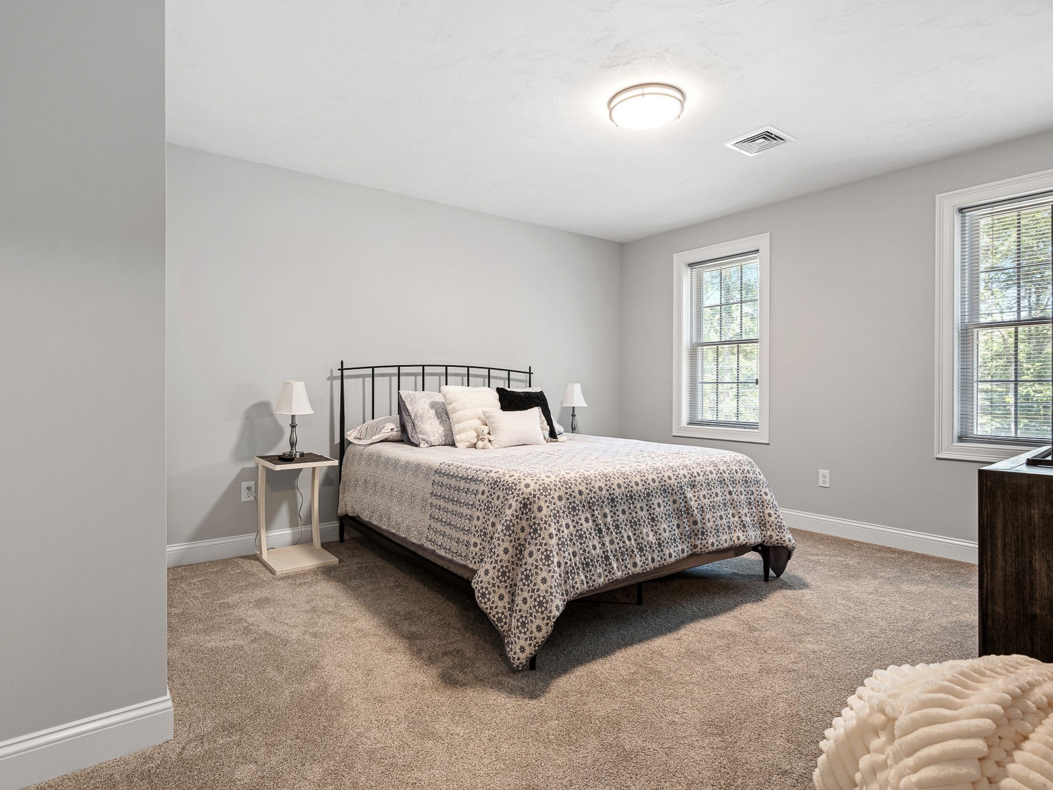 85 East St, Uxbridge, MA 01569 - Image 33