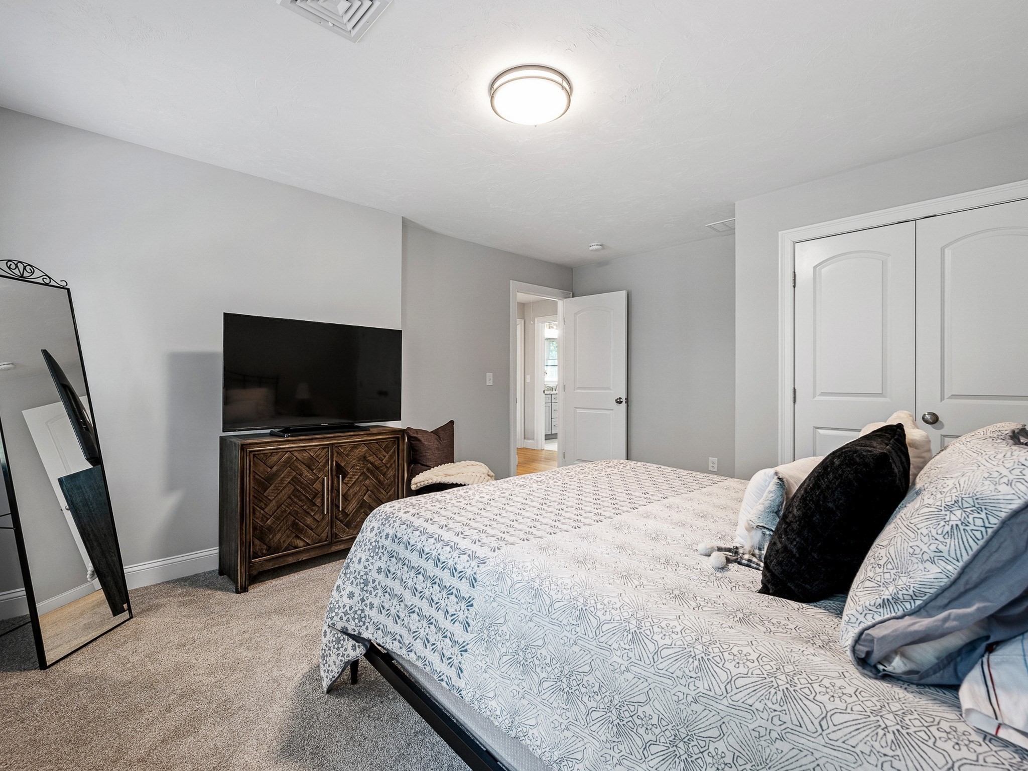 85 East St, Uxbridge, MA 01569 - Image 34