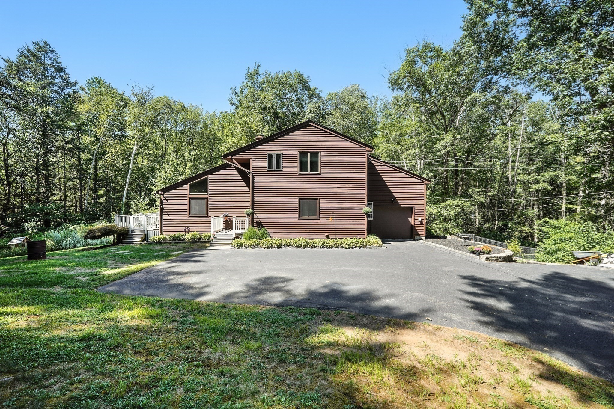 504 Alpine Dr, Southbridge, MA 01550 - Image 16