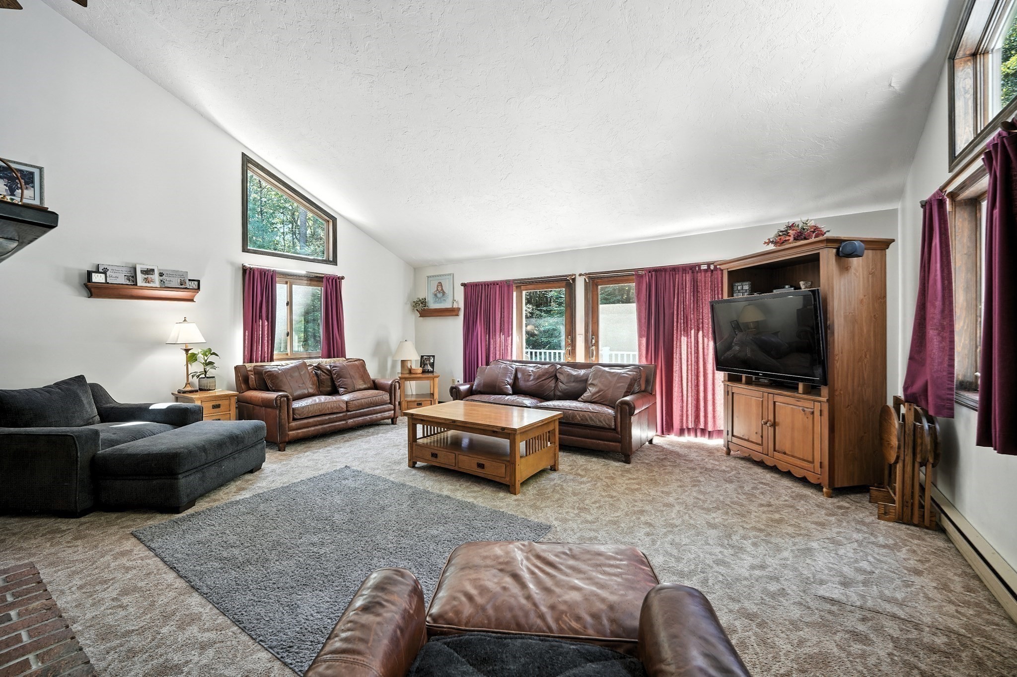 504 Alpine Dr, Southbridge, MA 01550 - Image 9