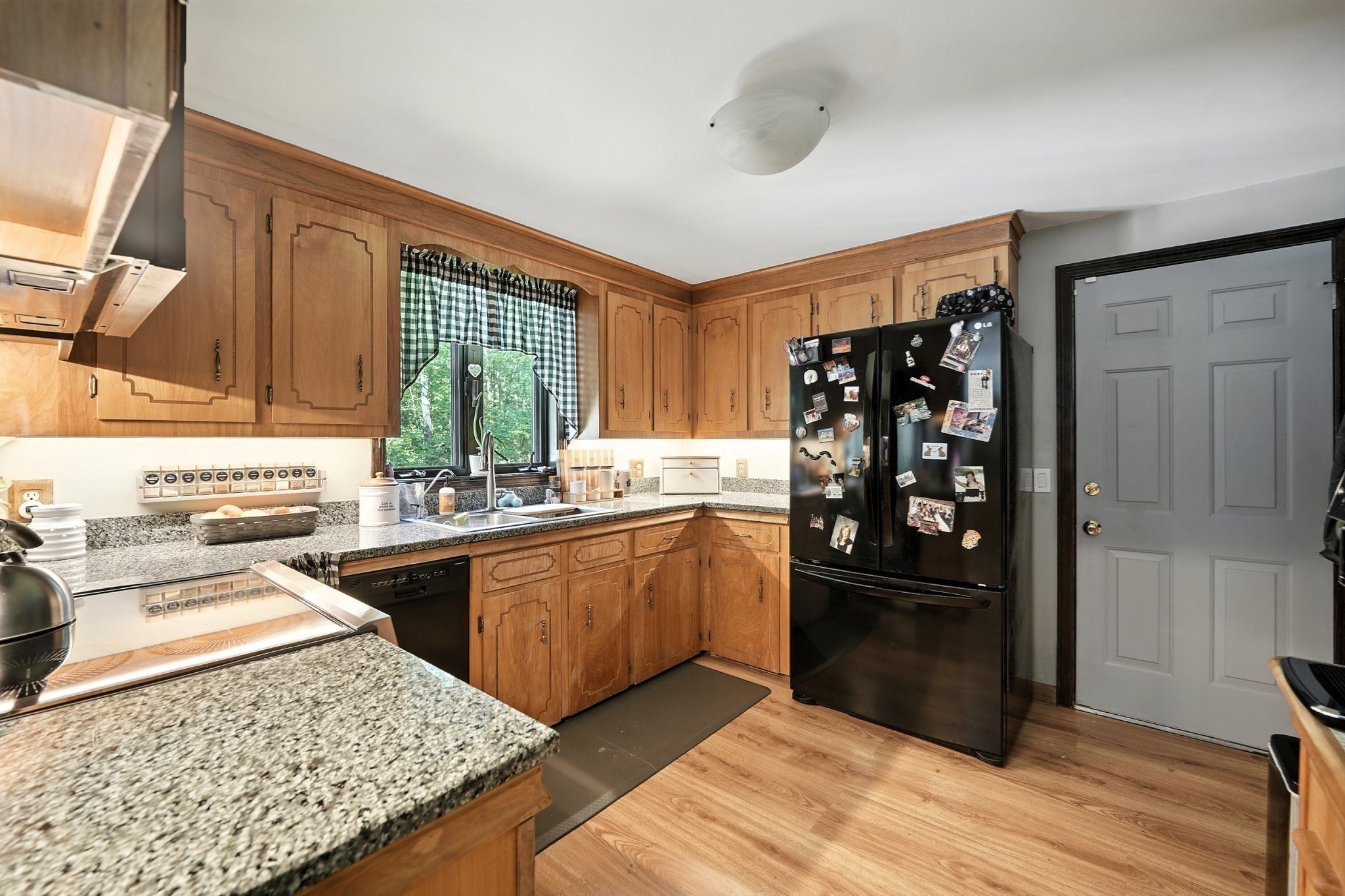 504 Alpine Dr, Southbridge, MA 01550 - Image 10