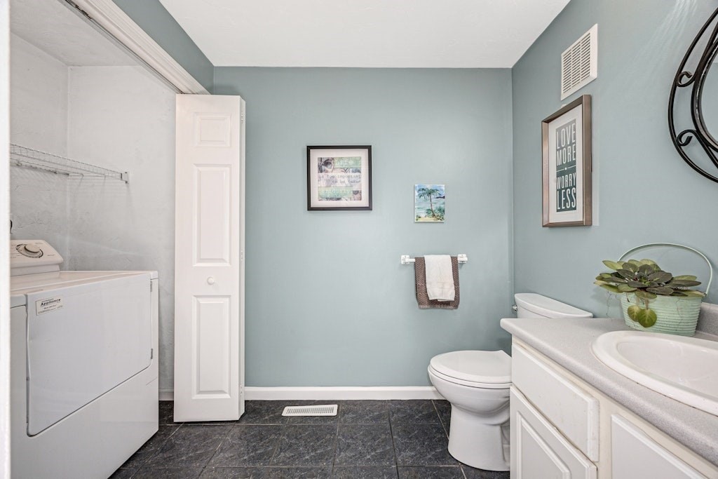 22 Hitching Post Lane Unit 22, Northborough, MA 01532 - Image 14