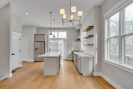 27 Woodbine St, Apt 27