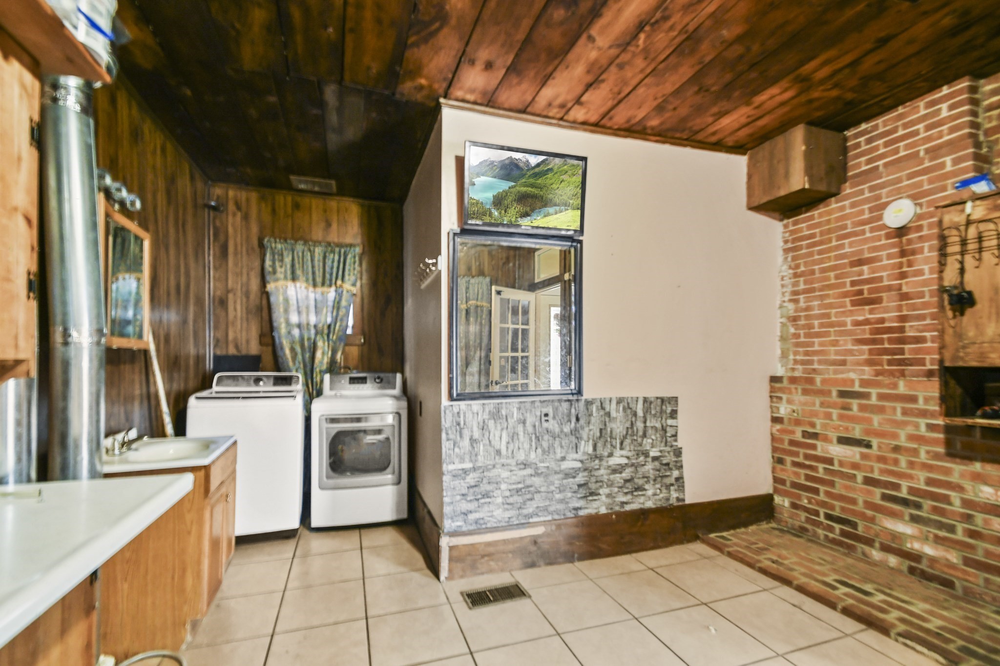 90 Mechanic Street, Fitchburg, MA 01420 - Image 31