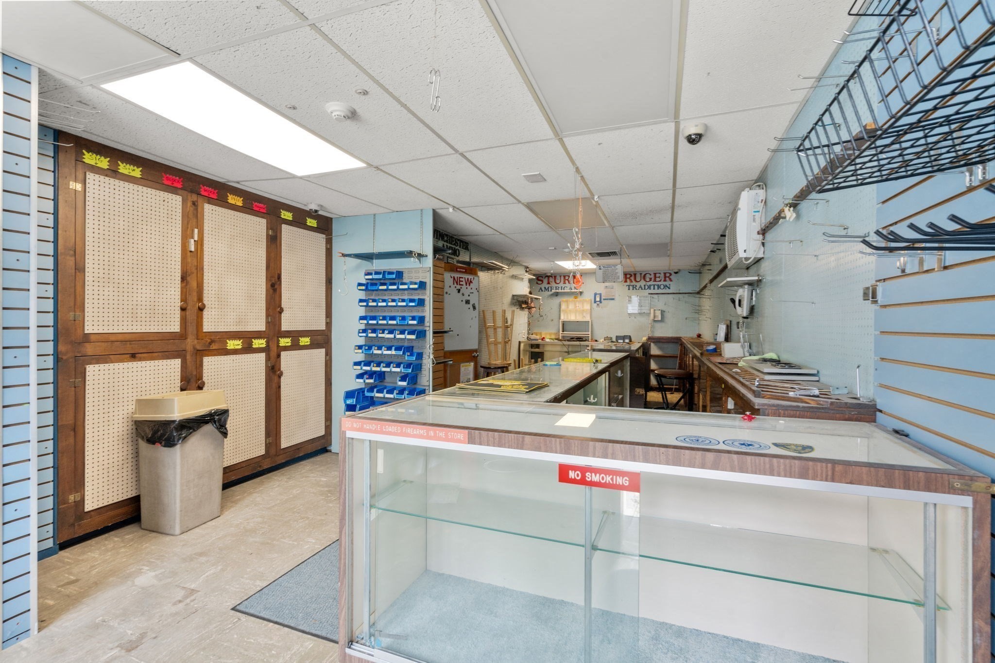 waltham - #73415976