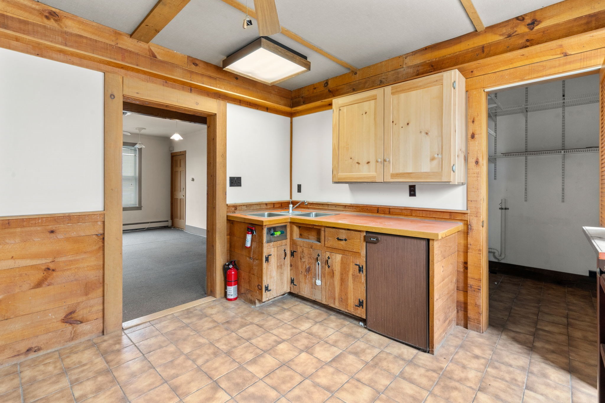 waltham - #73415976